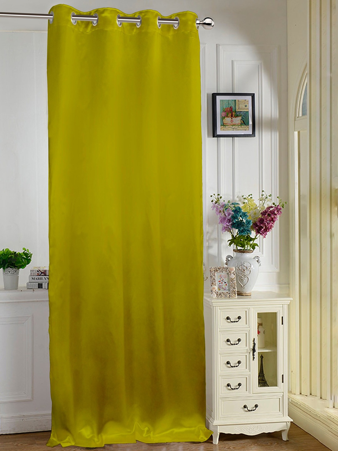 

Lushomes Green Satin Door Curtain