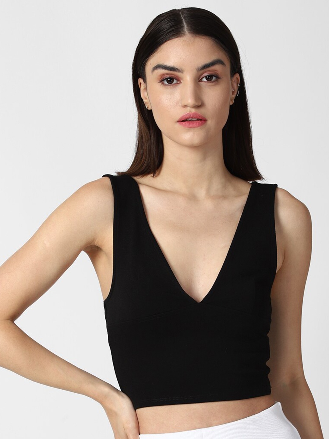 

FOREVER 21 Black Regular Crop Top