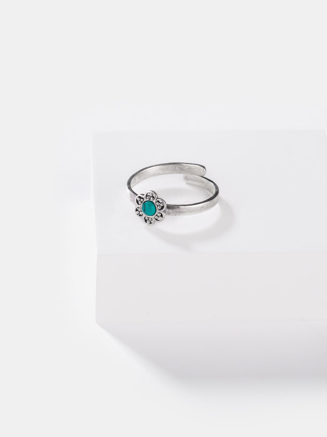 

SHAYA Women Silver-Toned Antique Oxidised 925 Sterling Silver Ring