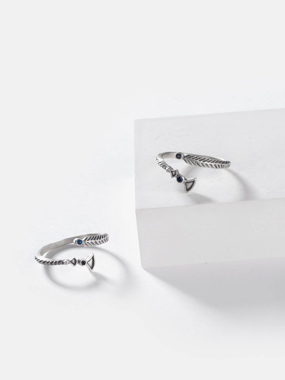 

SHAYA Set of 2 Silver Owning My Inner Child Toe Rings