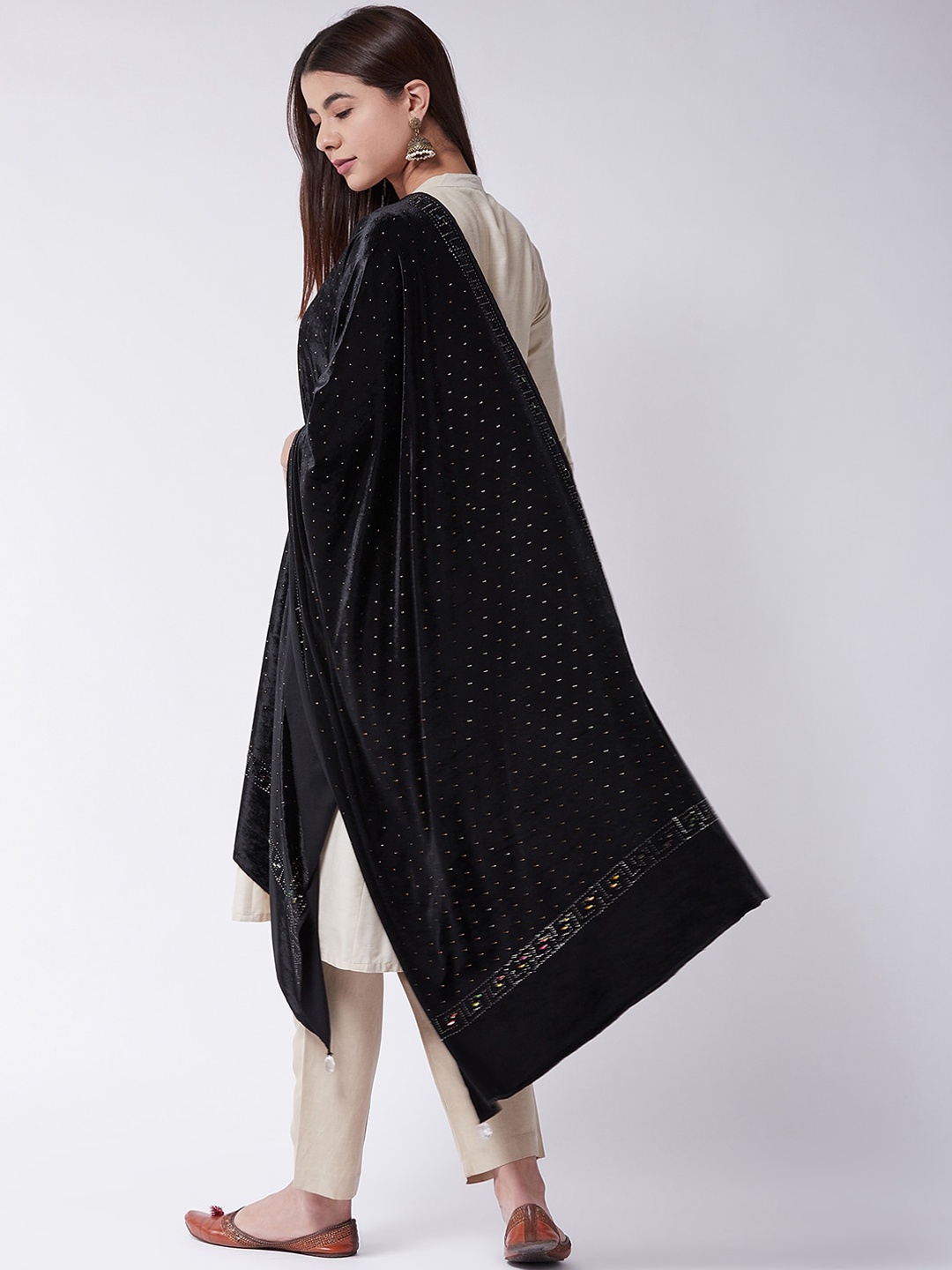 

InWeave Women Black Stone Embellished Velvet Shawl