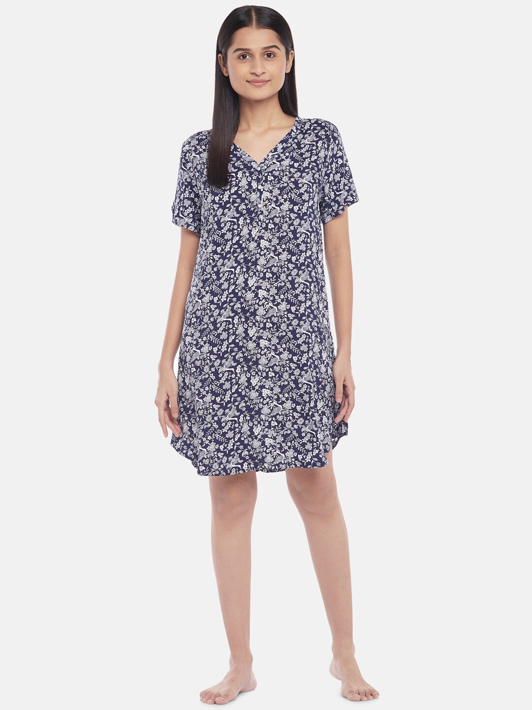 

Dreamz by Pantaloons Navy Blue & White Floral Printed Nightdress