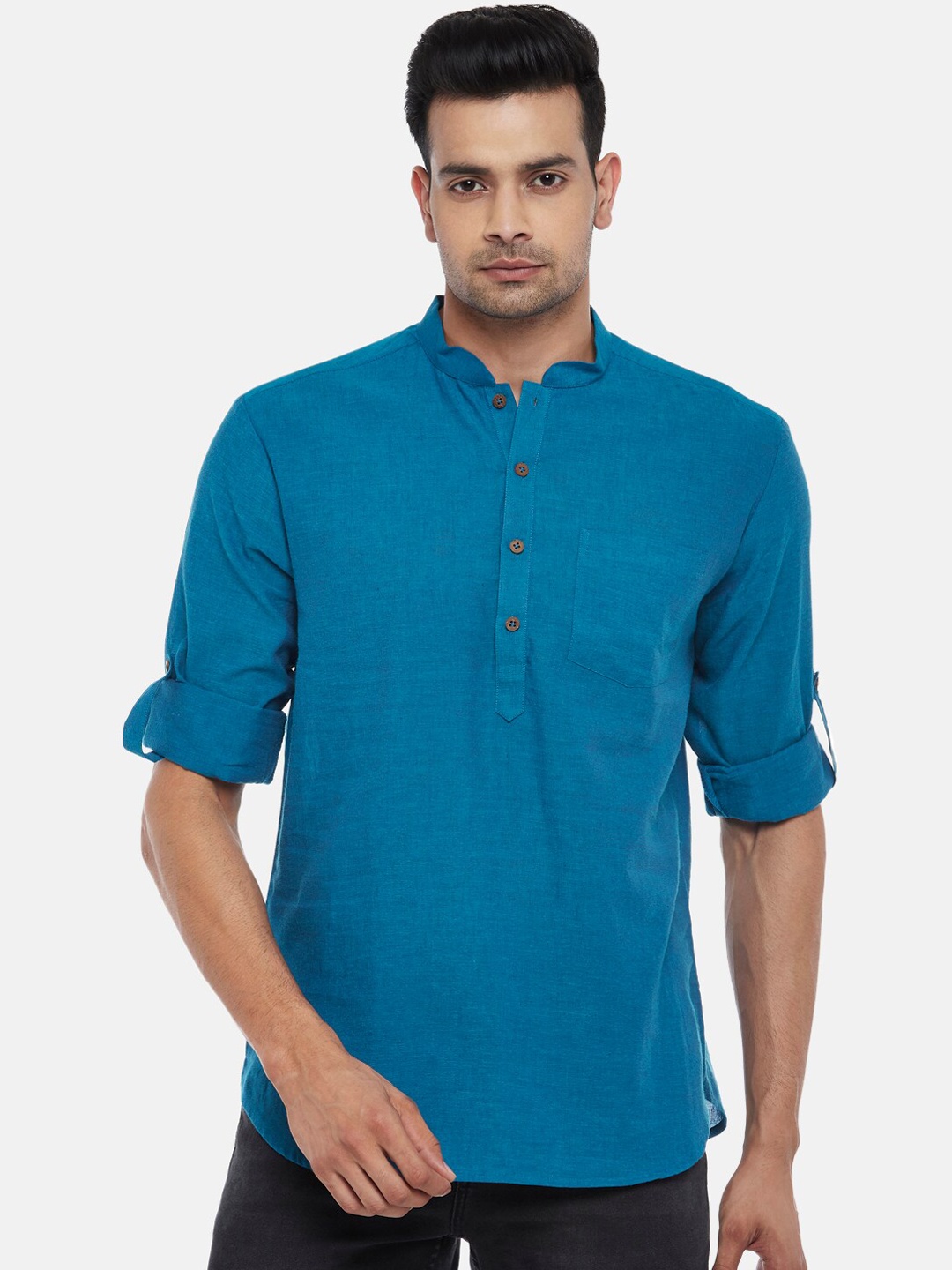 

indus route by Pantaloons Men Pure Cotton Blue Solid Short Kurta