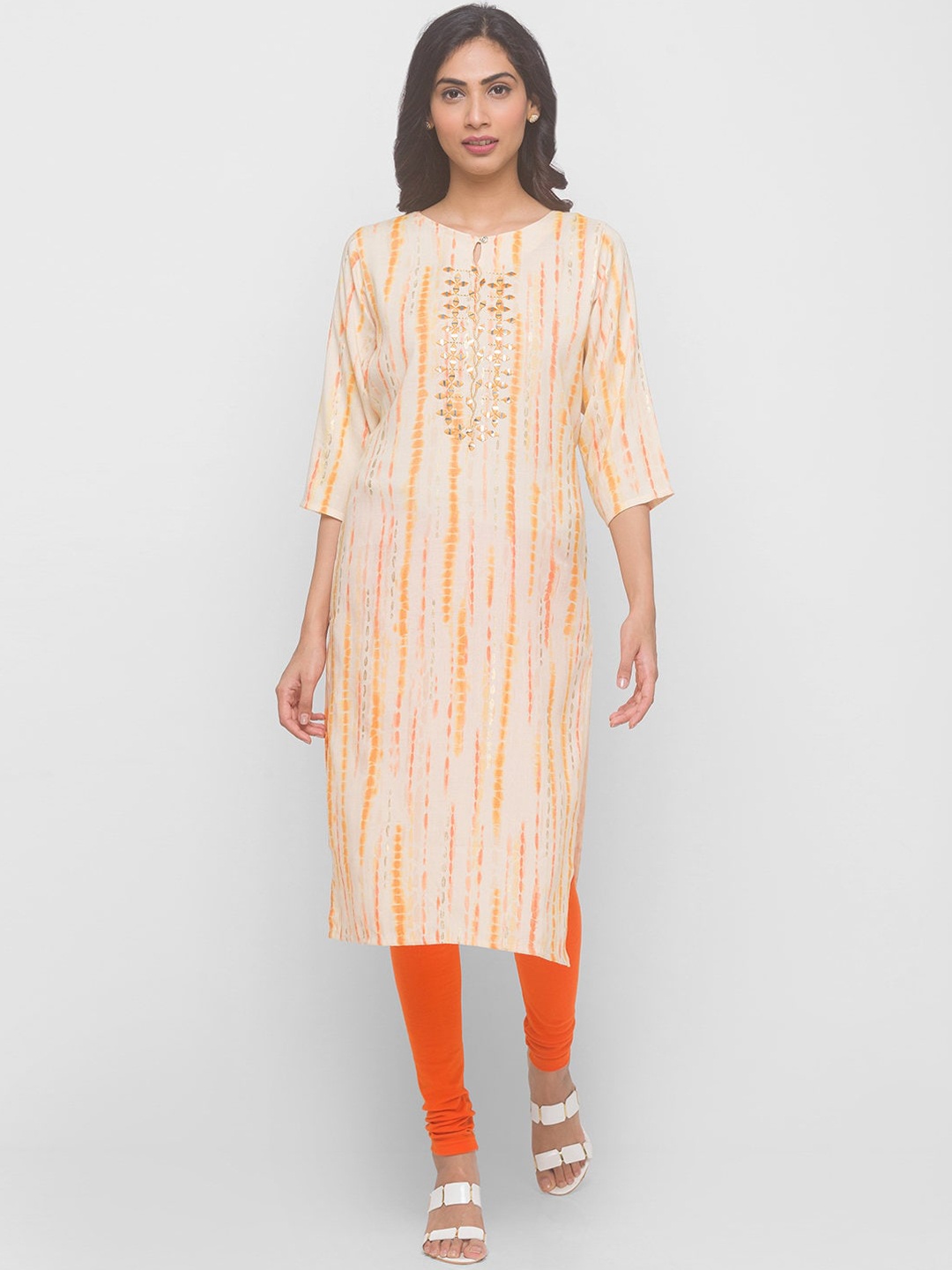 

ZOLA Women Orange Ethnic Motifs Yoke Design Flared Sleeves Thread Work Kurta