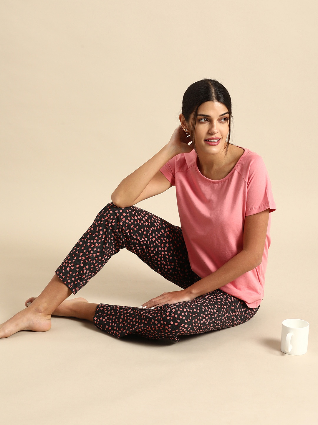 

Dreamz by Pantaloons Women Black & Pink Pure Cotton Night suit