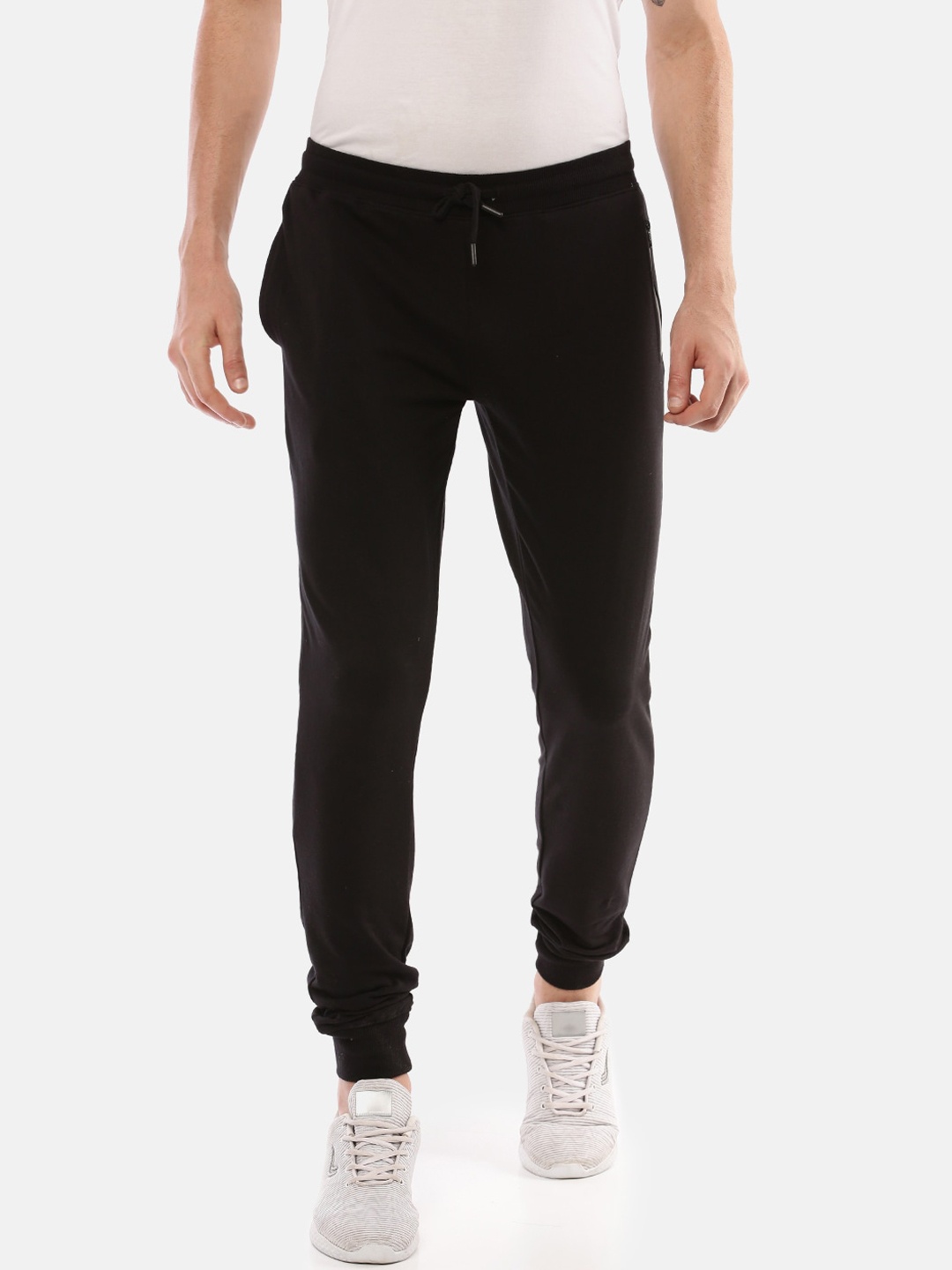 

Chennis Men Black Solid Slim Fit Pure Cotton Joggers