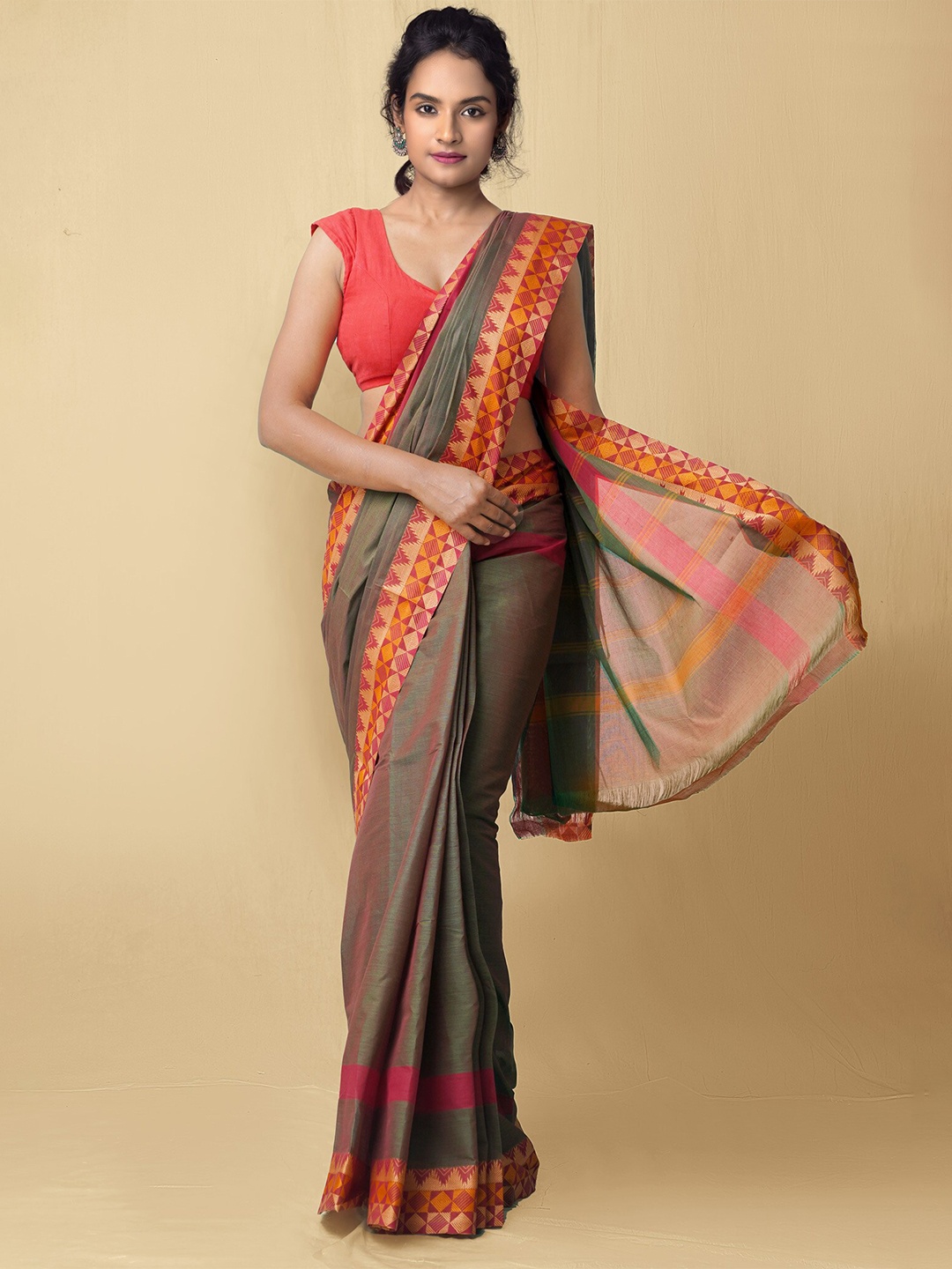 

Unnati Silks Green & Pink Woven Design Pure Cotton Chettinad Saree