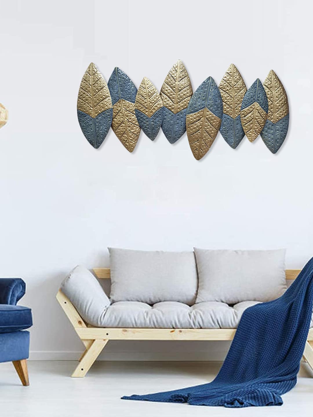 

Wembley Toys Gold-Toned & Blue Artifcats Leaf Wall Decor