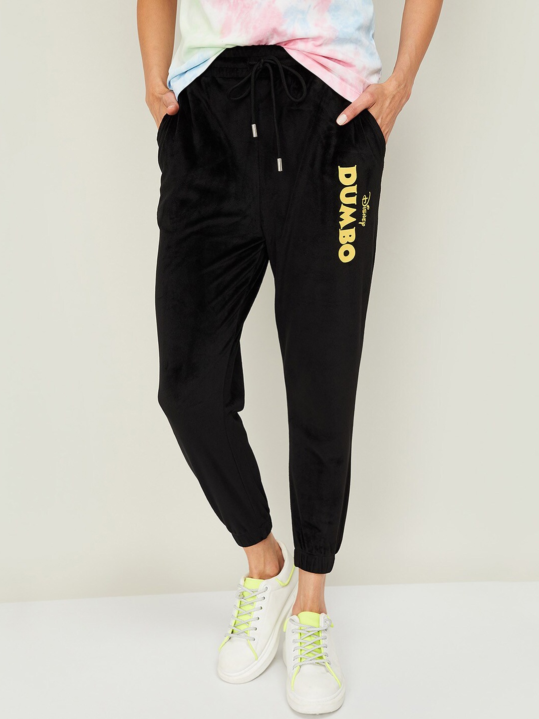 

Ginger by Lifestyle Women Black Solid Track Pants