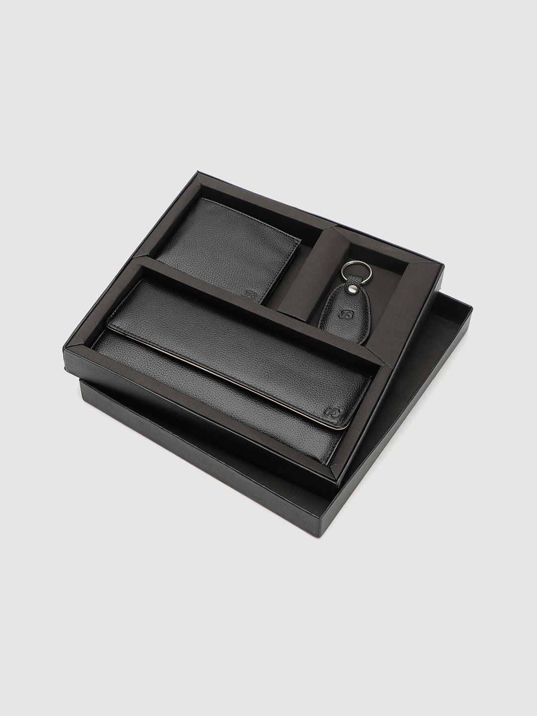 

Bata Men Black Accessory Gift Set