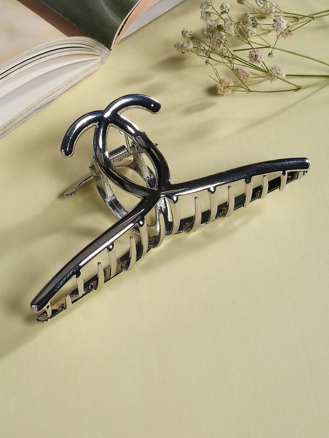

justpeachy Women Silver-Toned Claw Clip