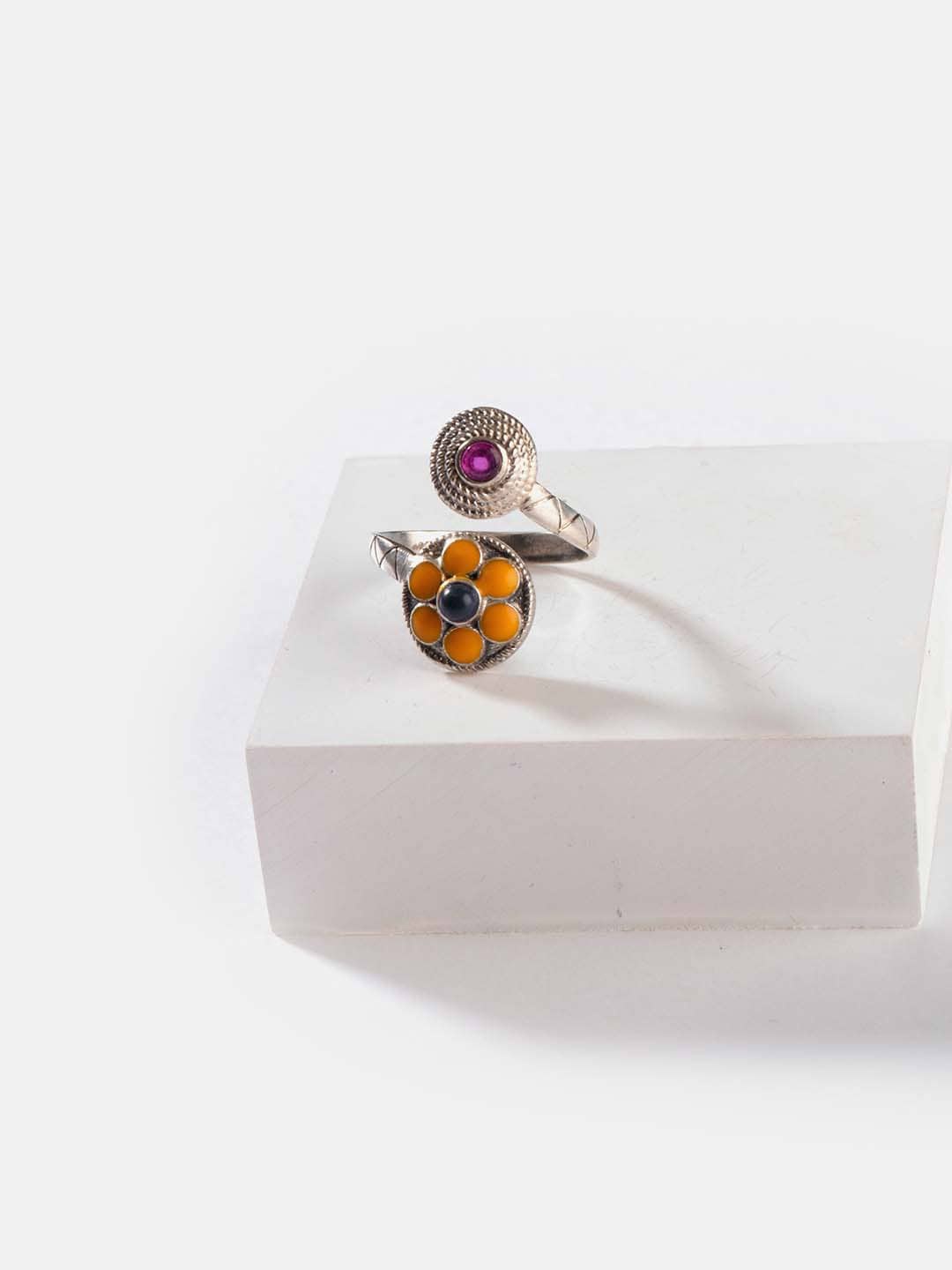 

SHAYA Oxidised Silver-Toned & Pink Ruby & Lapis Lazuli-Stone-Studded Finger Ring