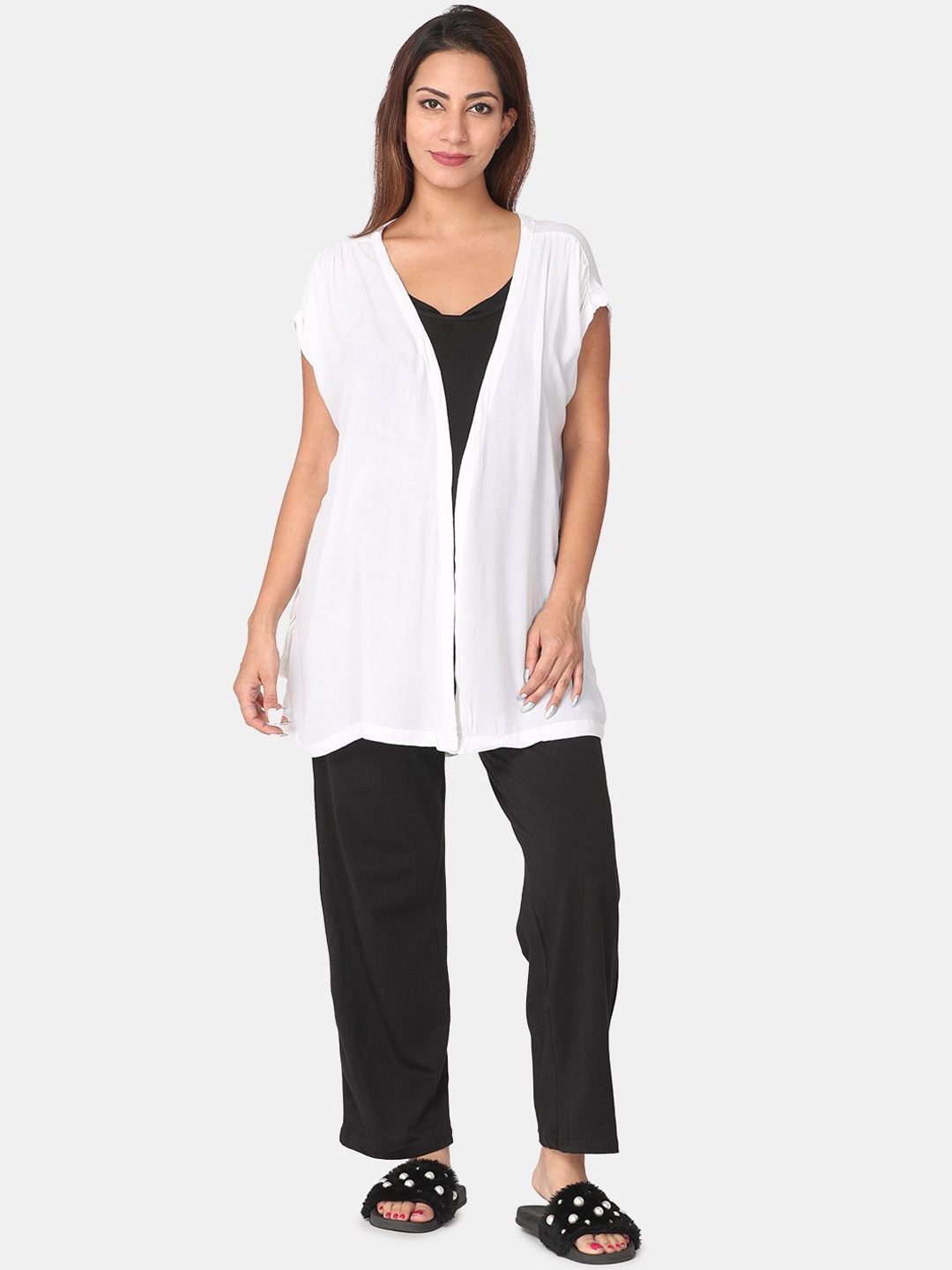 

The Mom Store Women Black & White Maternity Pure Cotton Night suit With Robe