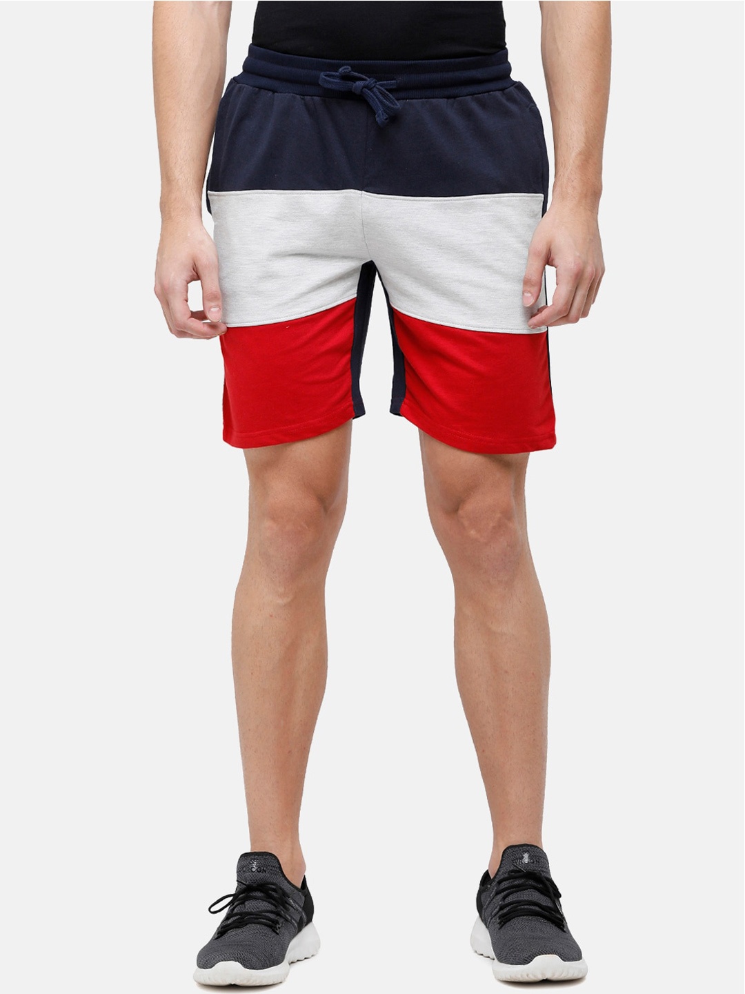 

MADSTO Men Navy Blue & Red Colourblocked Regular Shorts