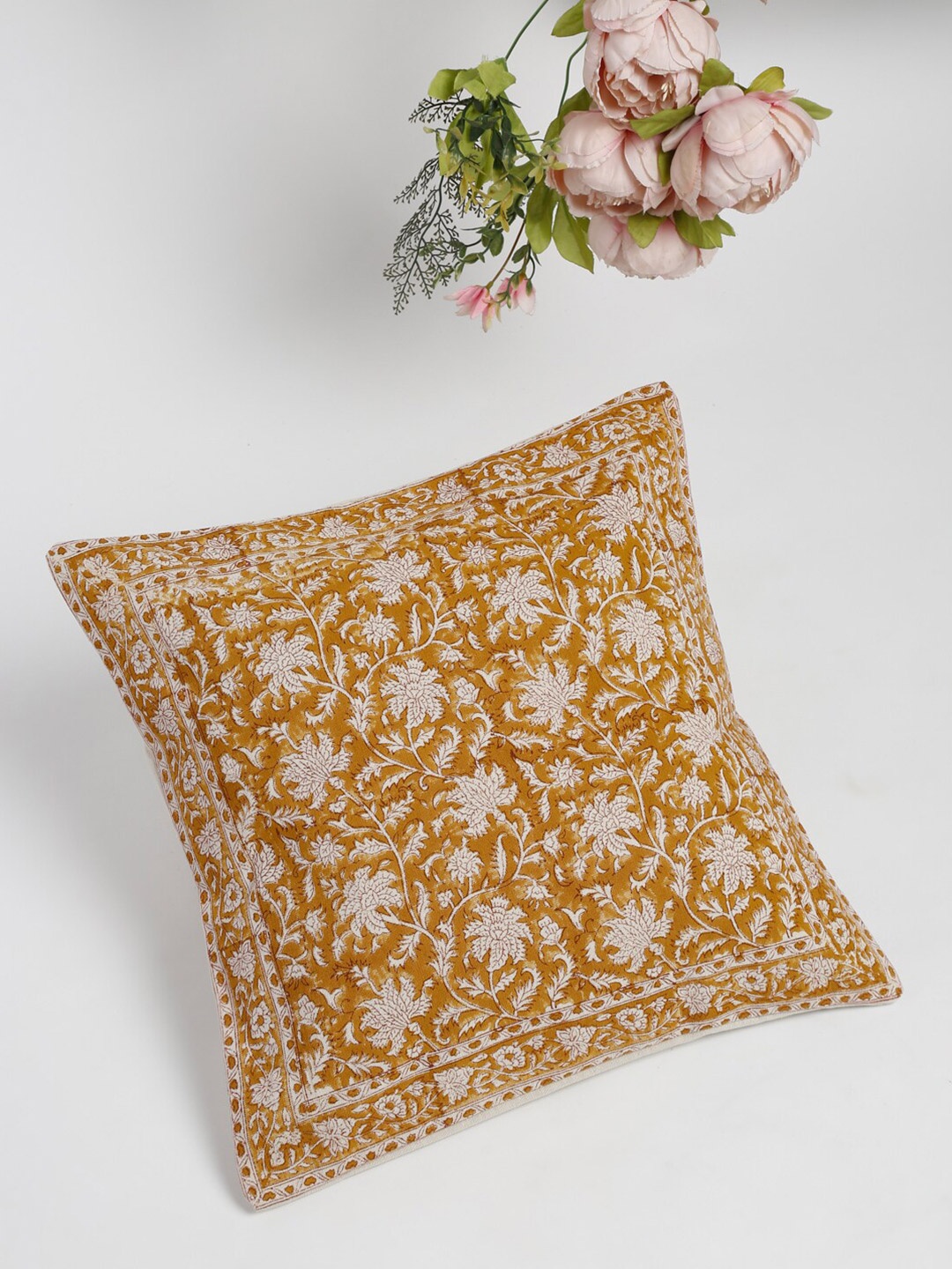 

Fabindia Beige & Brown Floral Chambray Printed Vansha jaal Cushion Covers