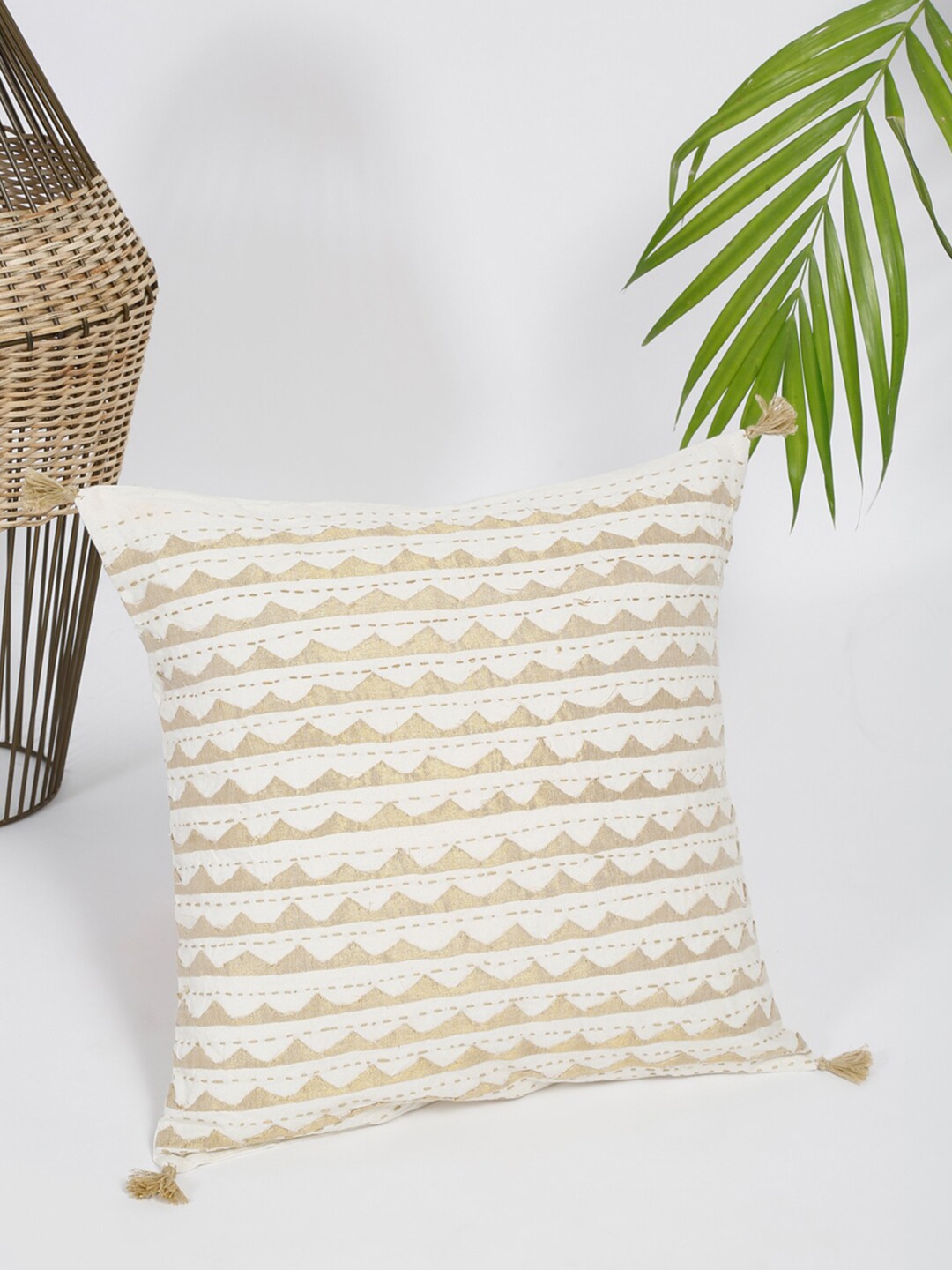 

Fabindia Off White & Gold-Toned Geometric Square Cushion Covers