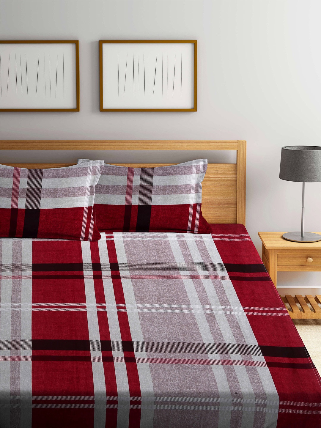 

Arrabi Grey & Maroon Geometric 300 TC 1 King Bedsheet & 2 Pillow Covers