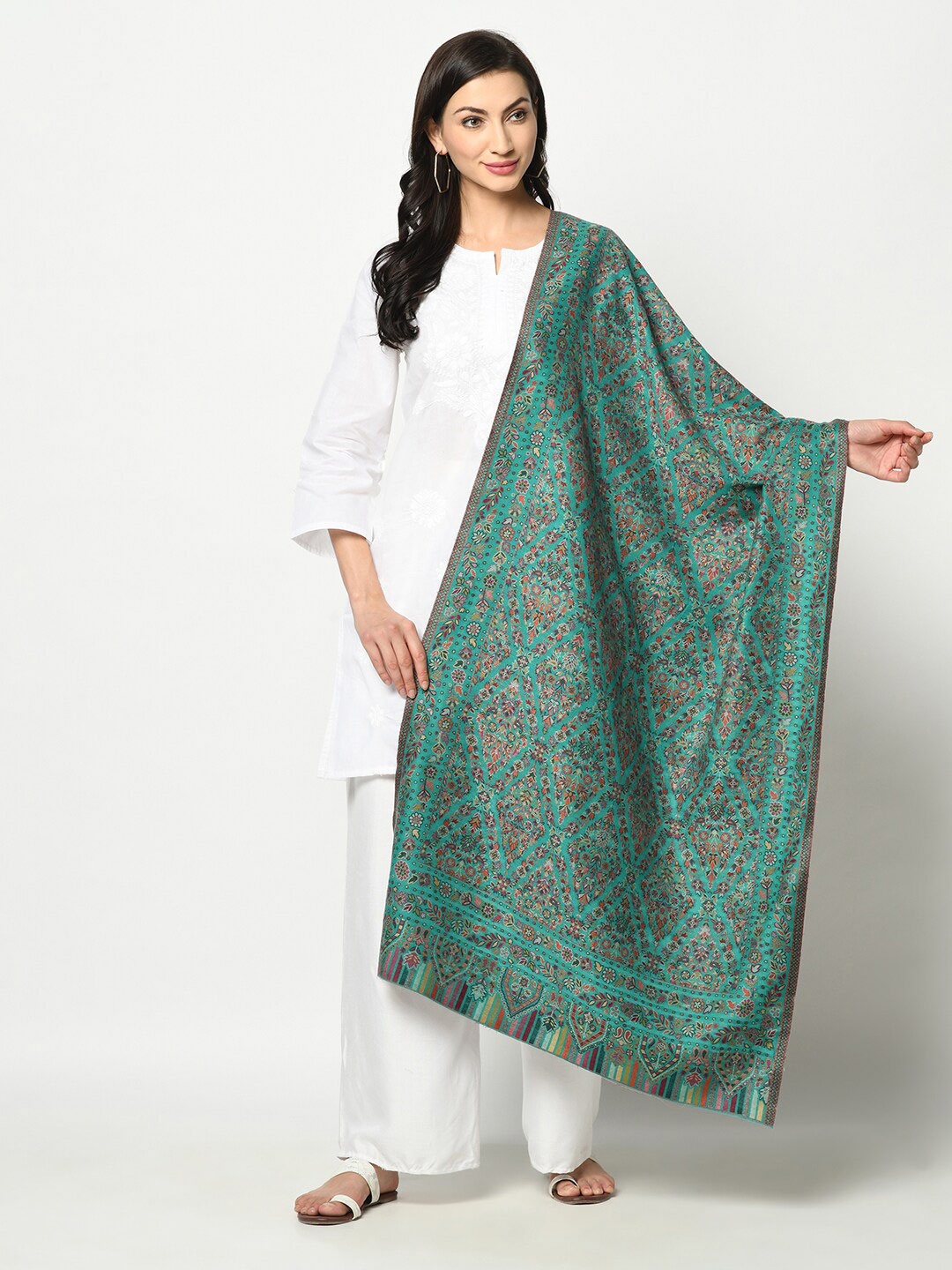 

Safaa Women Green & Red Woven Design Stole