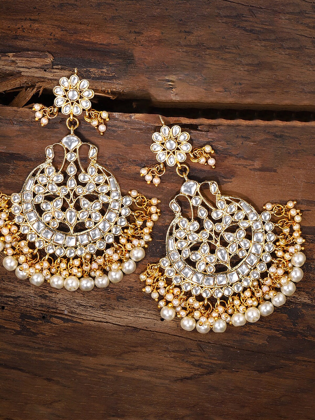 

Zaveri Pearls Gold-Toned Traditional Kundan Studded Chandbalis Earrings