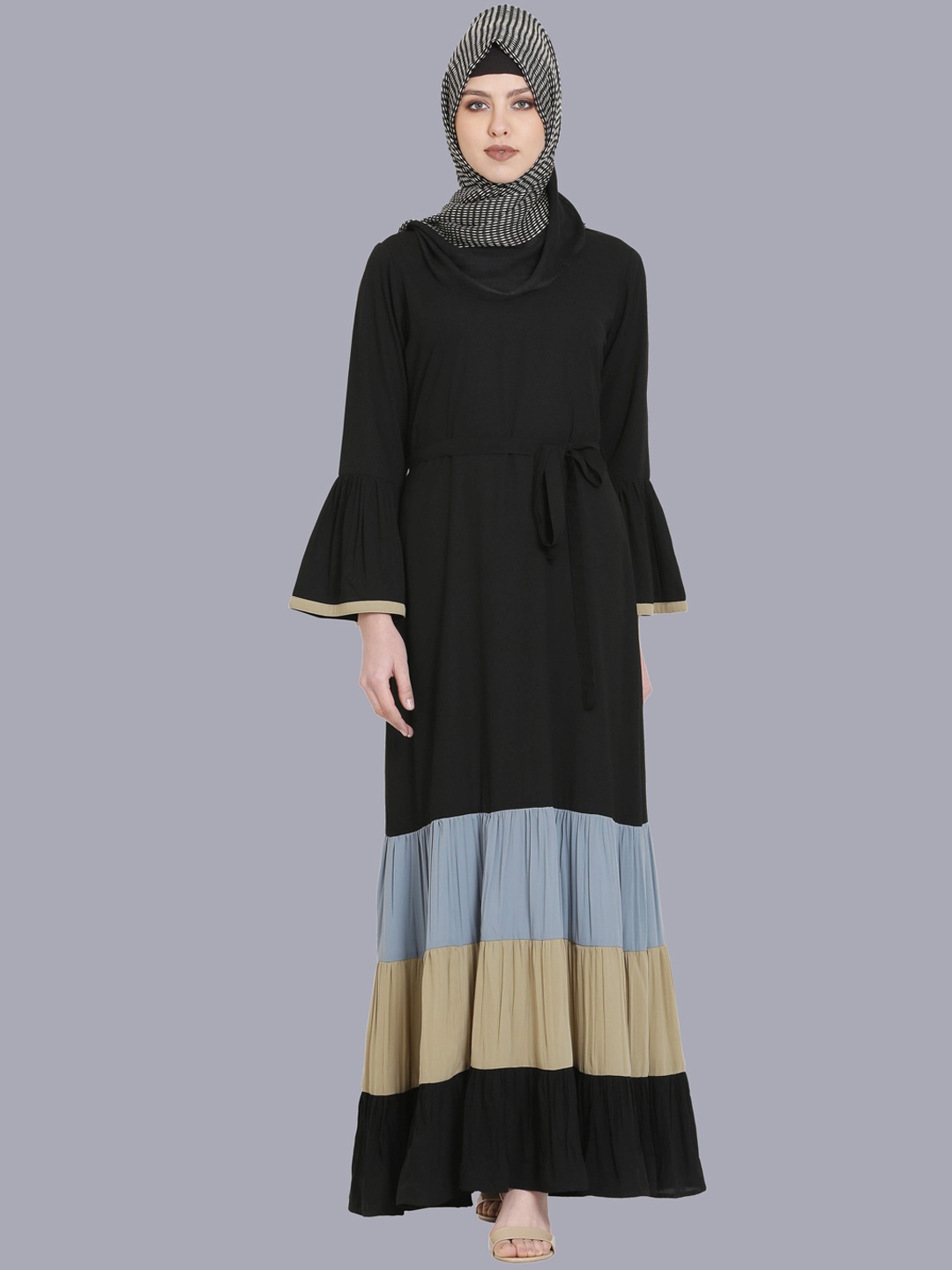 

MOMIN LIBAS Women Black & Grey Colourblocked Abaya Burqa