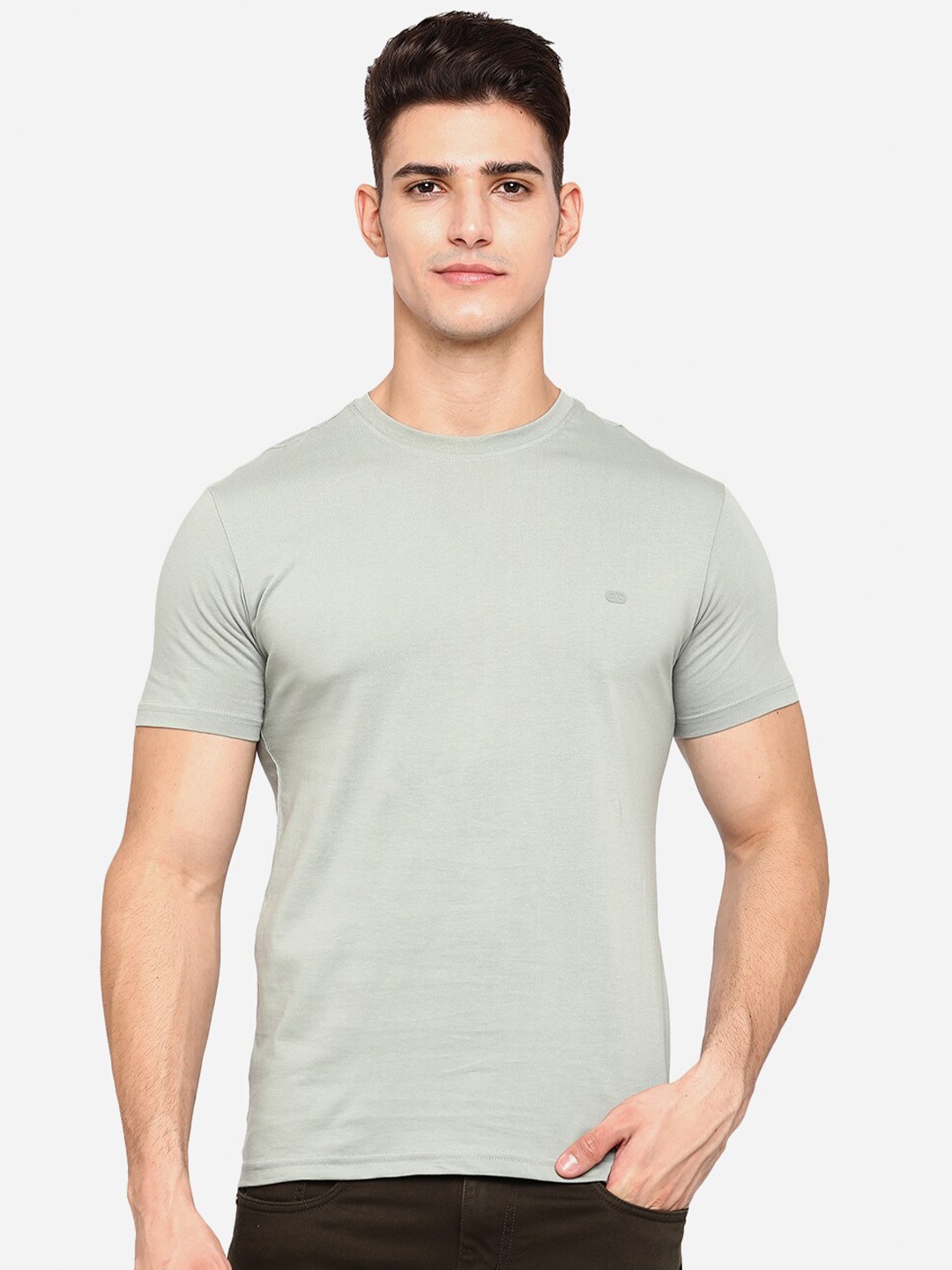 

JADE BLUE Men Green Raw Edge Slim Fit T-shirt