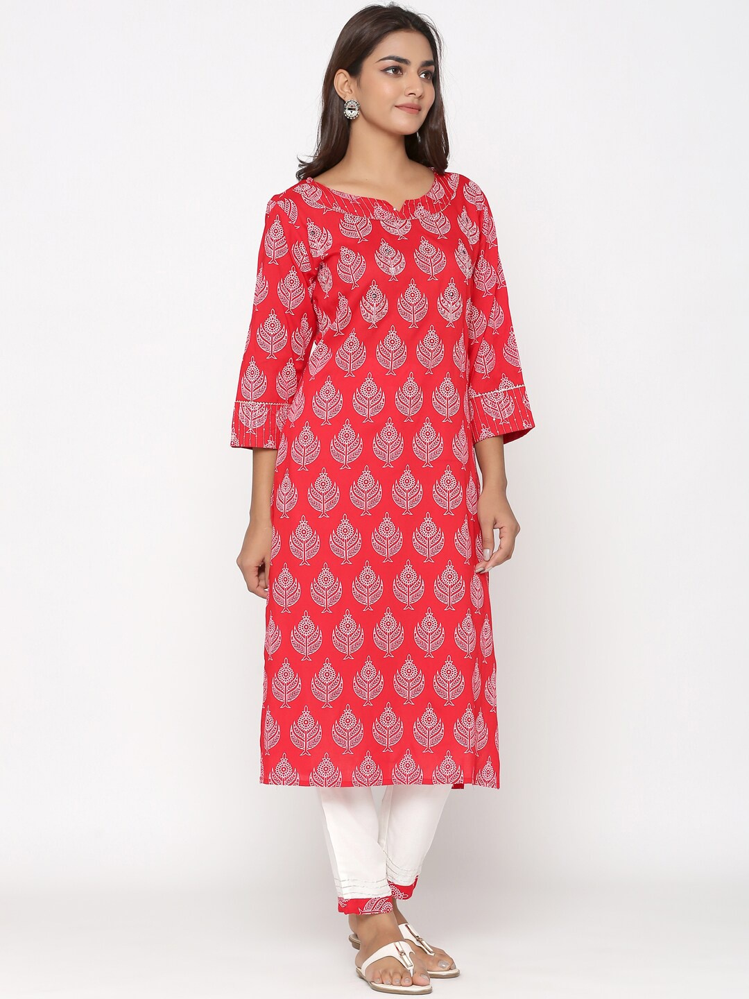 

UNISETS Women Red Ethnic Motifs Printed Regular Kurta with Trousers