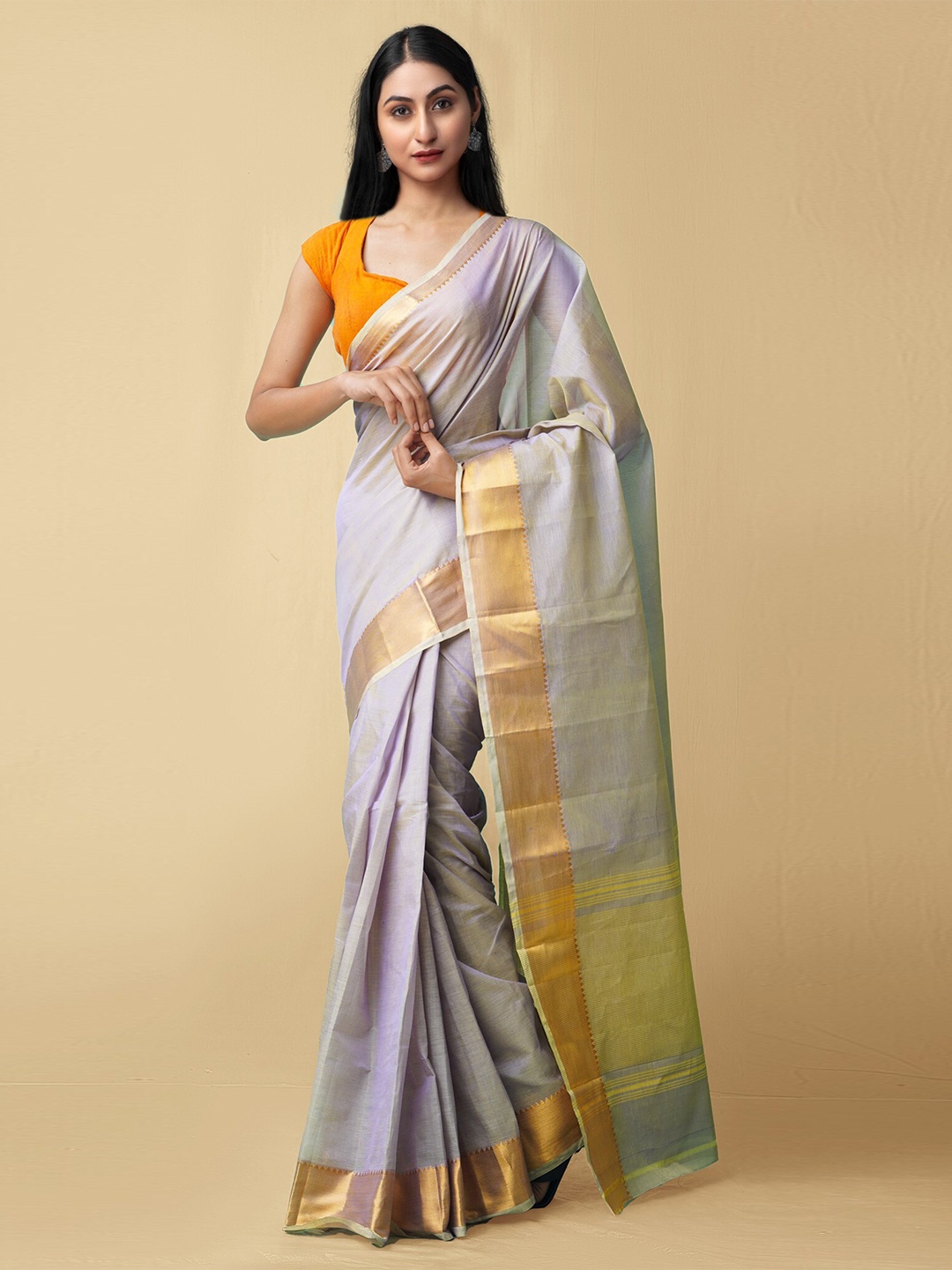 

Unnati Silks Grey & Gold-Toned Ethnic Motifs Silk Cotton Mangalagiri Saree