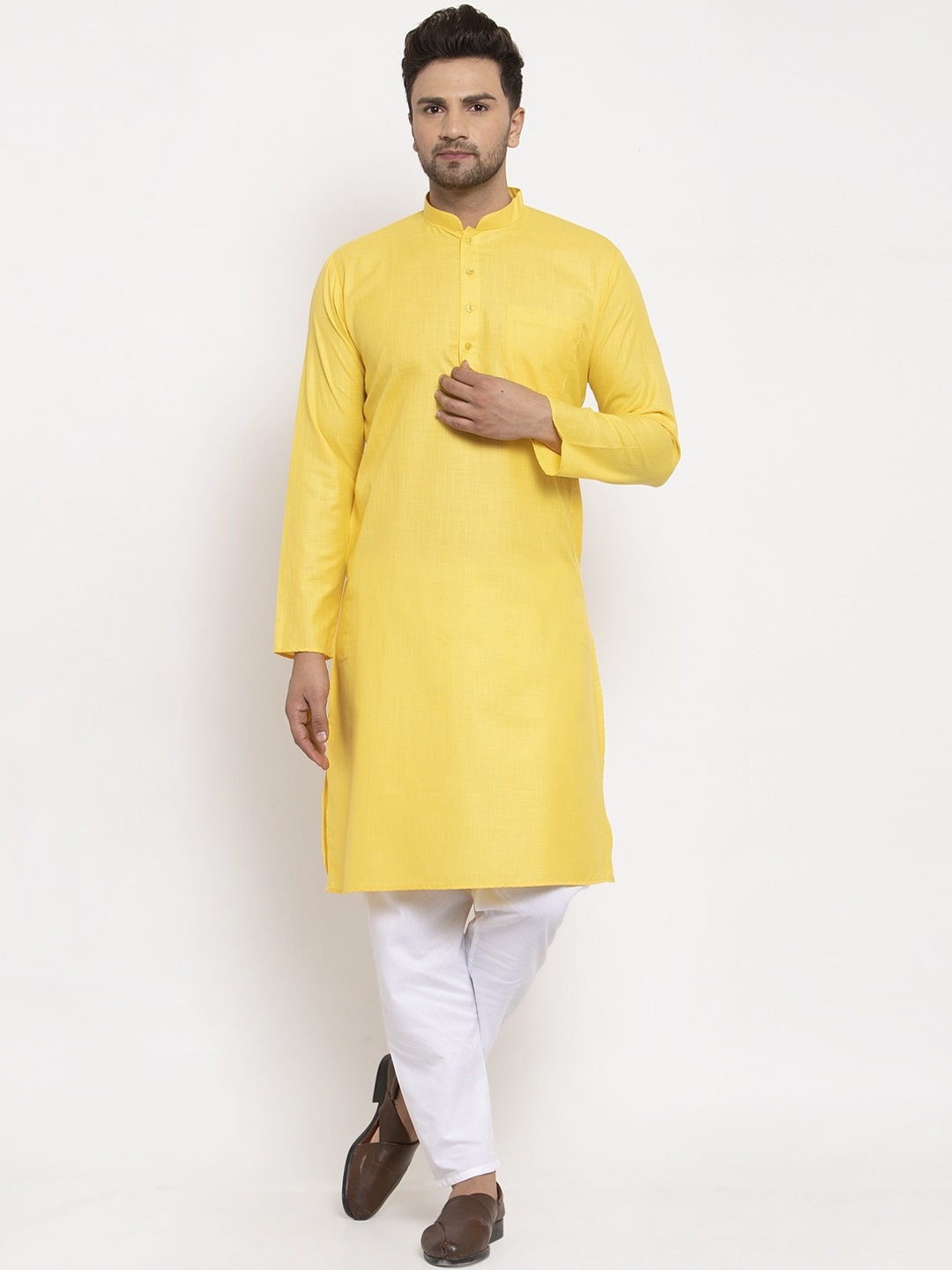 

GRACIT Men Yellow Regular Kurta with Churidar