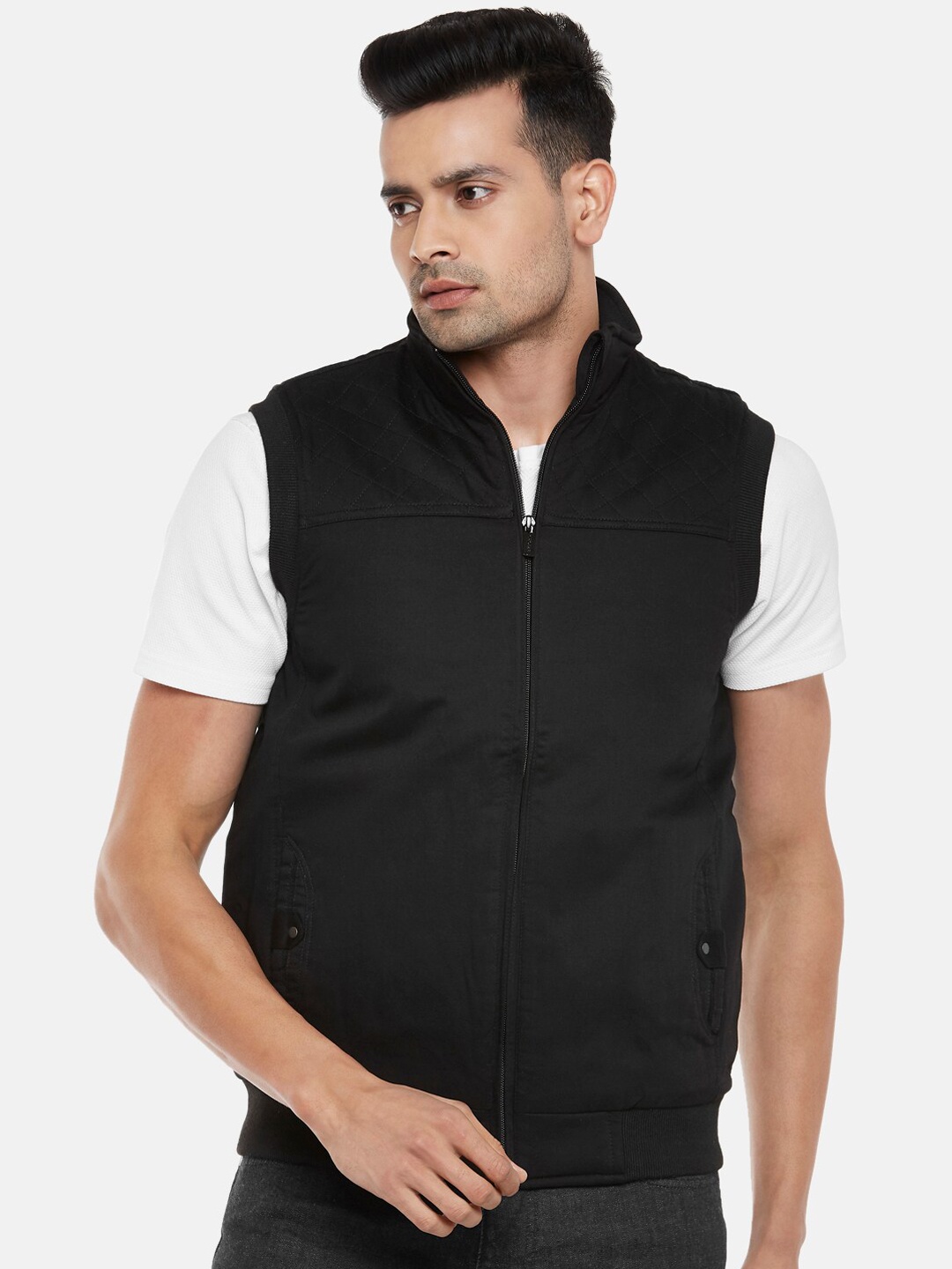 

BYFORD by Pantaloons Men Black Solid Sleeveless Pure Cotton Sporty Jacket