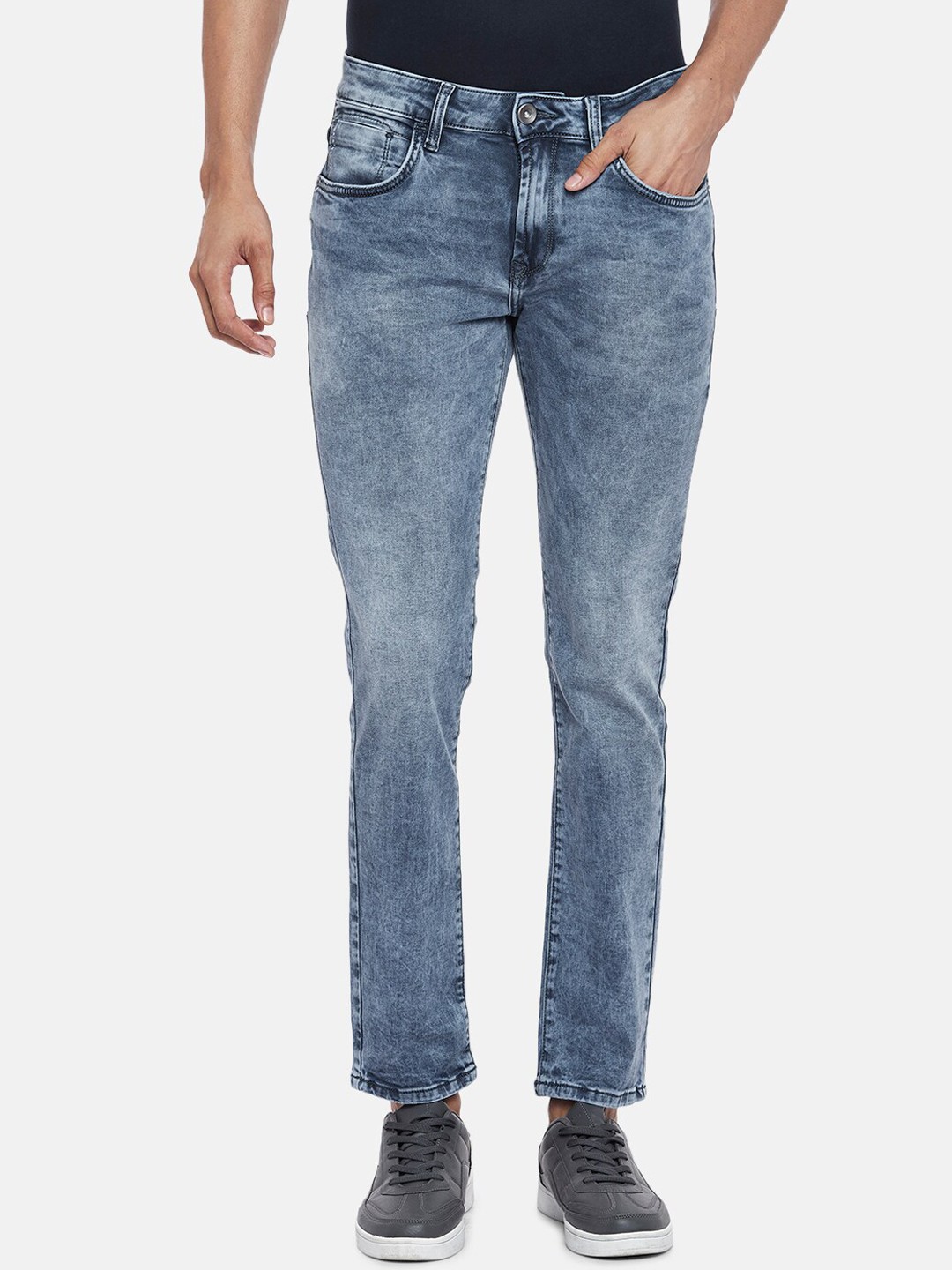 

SF JEANS by Pantaloons Men Blue Slim Fit Heavy Fade Jeans