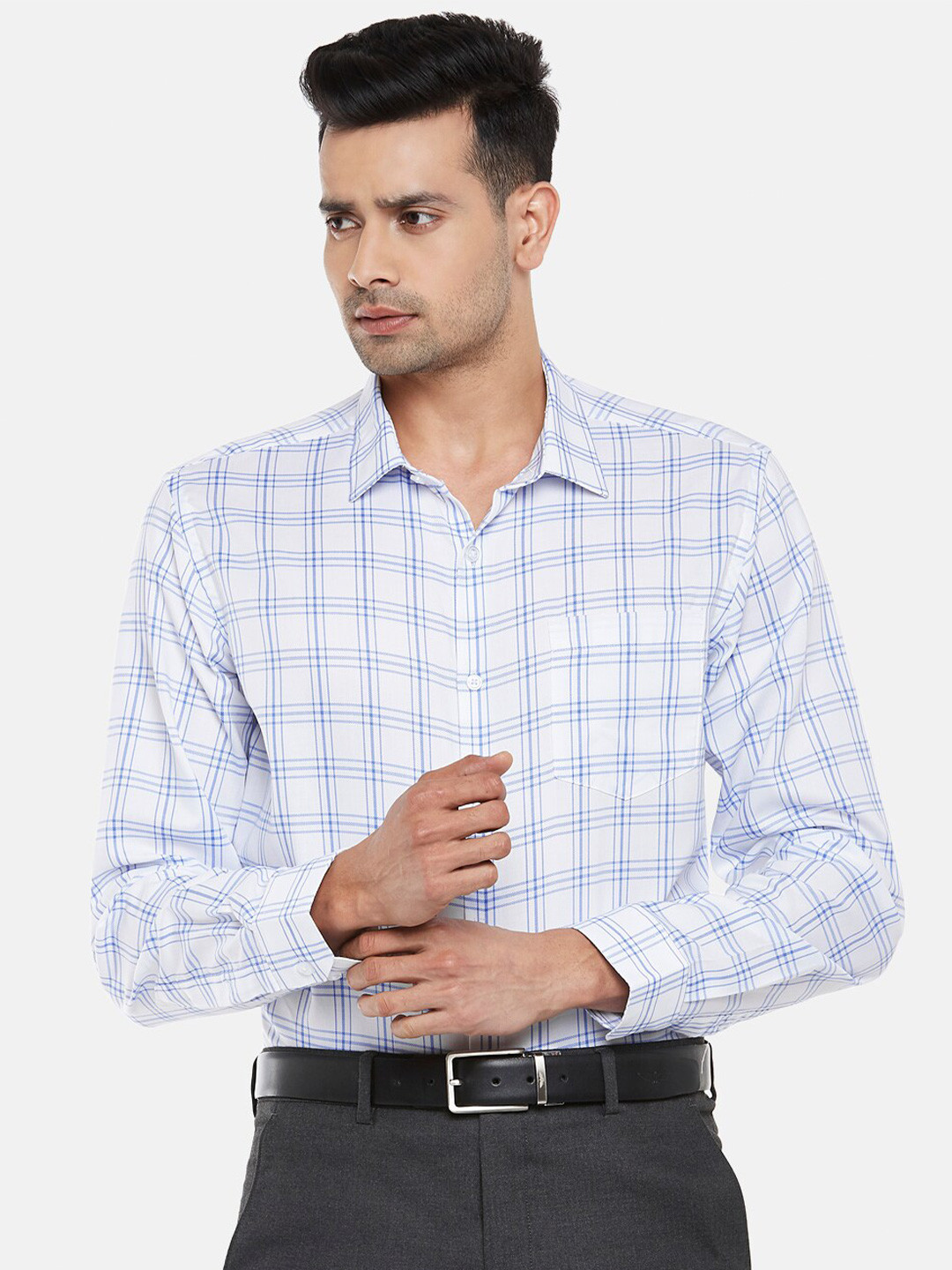 

BYFORD by Pantaloons Men White Slim Fit Opaque Checked Pure Cotton Formal Shirt