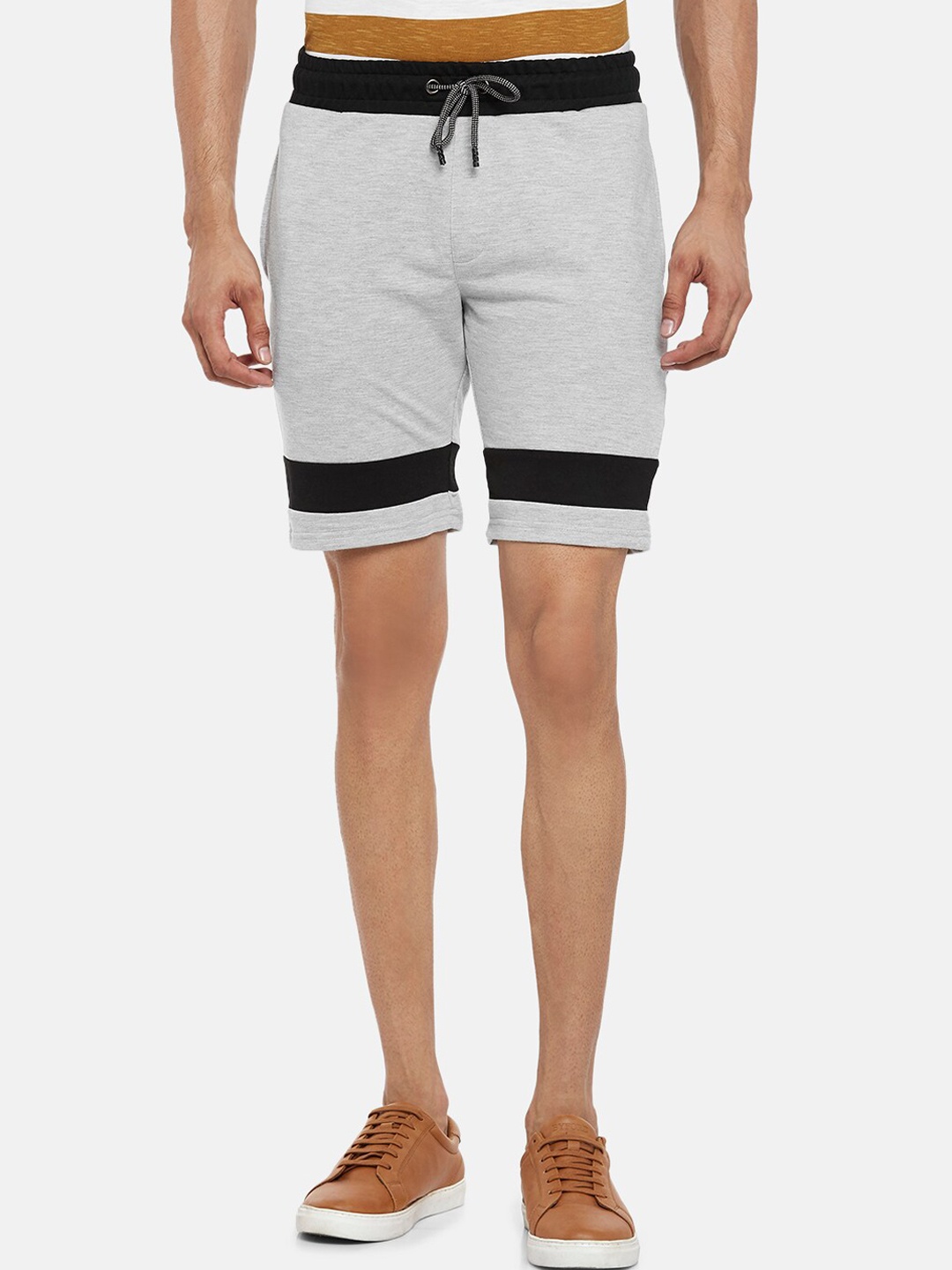 

People Men Grey Melange Striped Regular Shorts