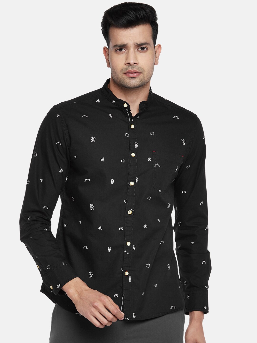 

Urban Ranger by pantaloons Men Black Slim Fit Opaque Printed Casual Shirt