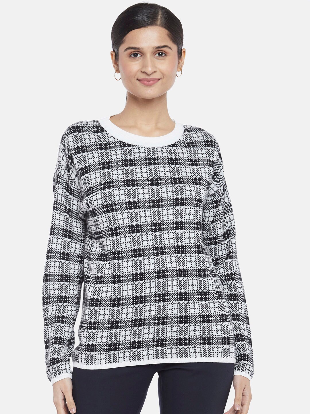 

Annabelle by Pantaloons Women Black & White Checked Pure Cotton Pullover Sweater