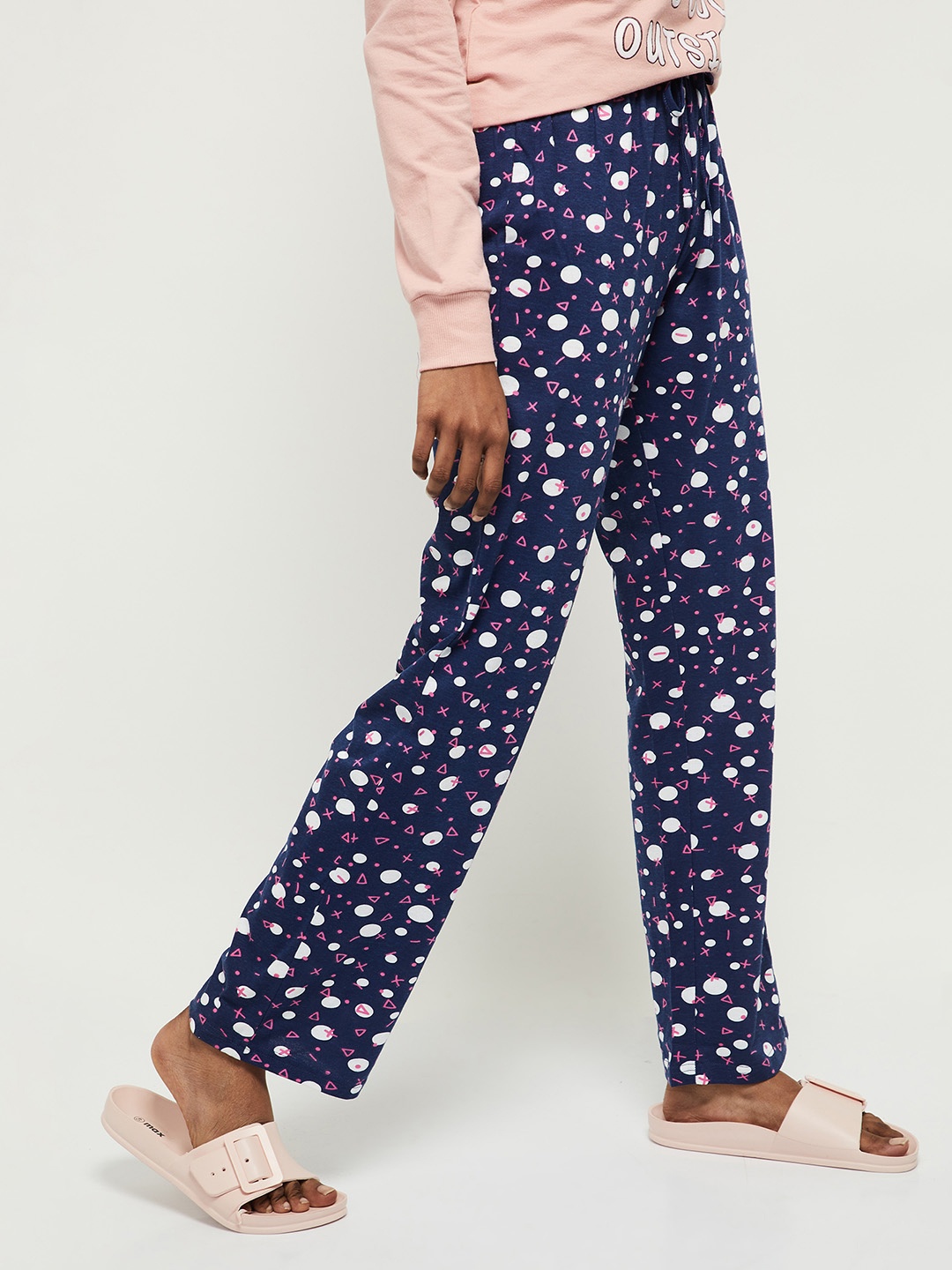 

max Women Navy Blue & White Geometric Printed Pure Cotton Lounge Pants