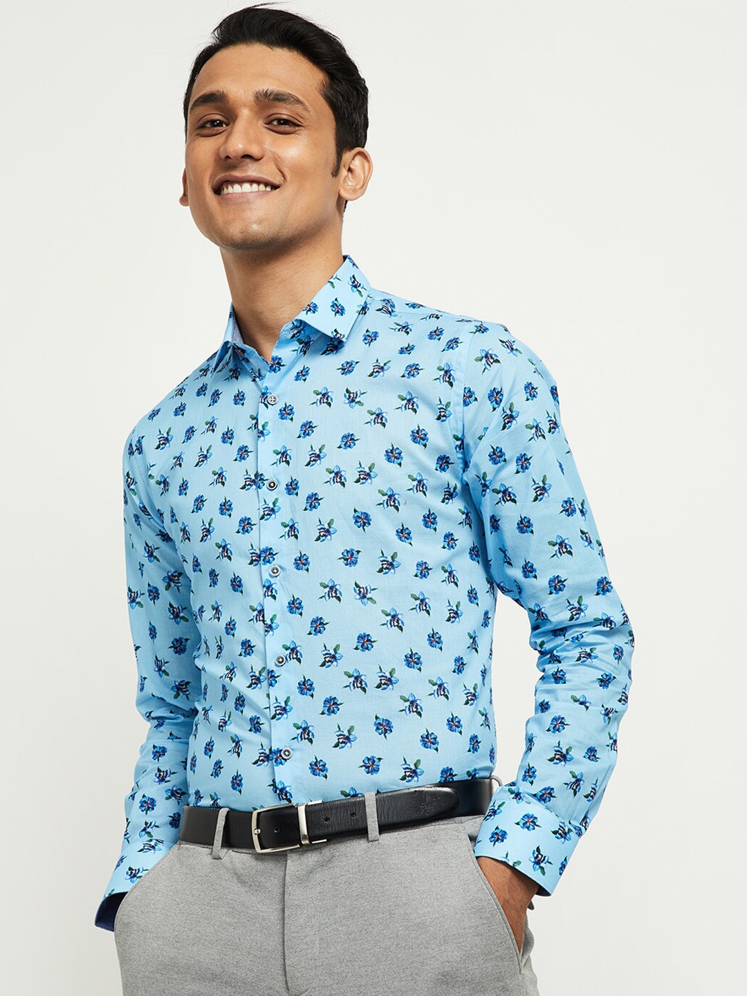 

max Men Navy Blue Floral Opaque Printed Casual Cotton Shirt
