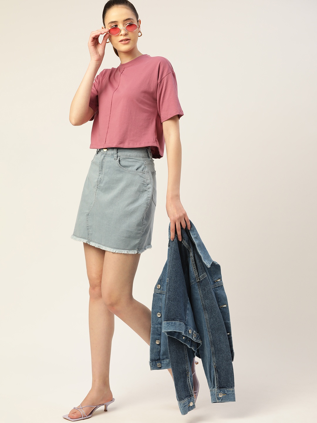 

DressBerry Women Mauve Solid Drop-Shoulder Sleeves Sustainable T-shirt