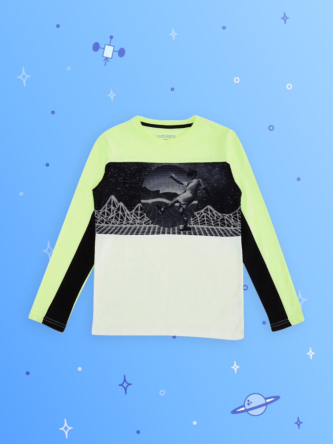 

Pantaloons Junior Boys Green & Black Printed T-shirt