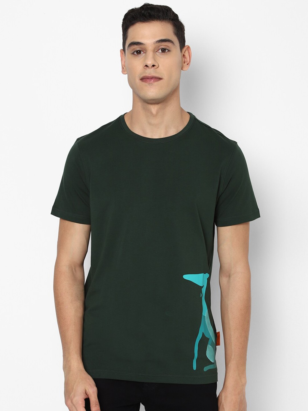

SIMON CARTER LONDON Men Green & Blue Graphic Printed Slim Fit T-shirt