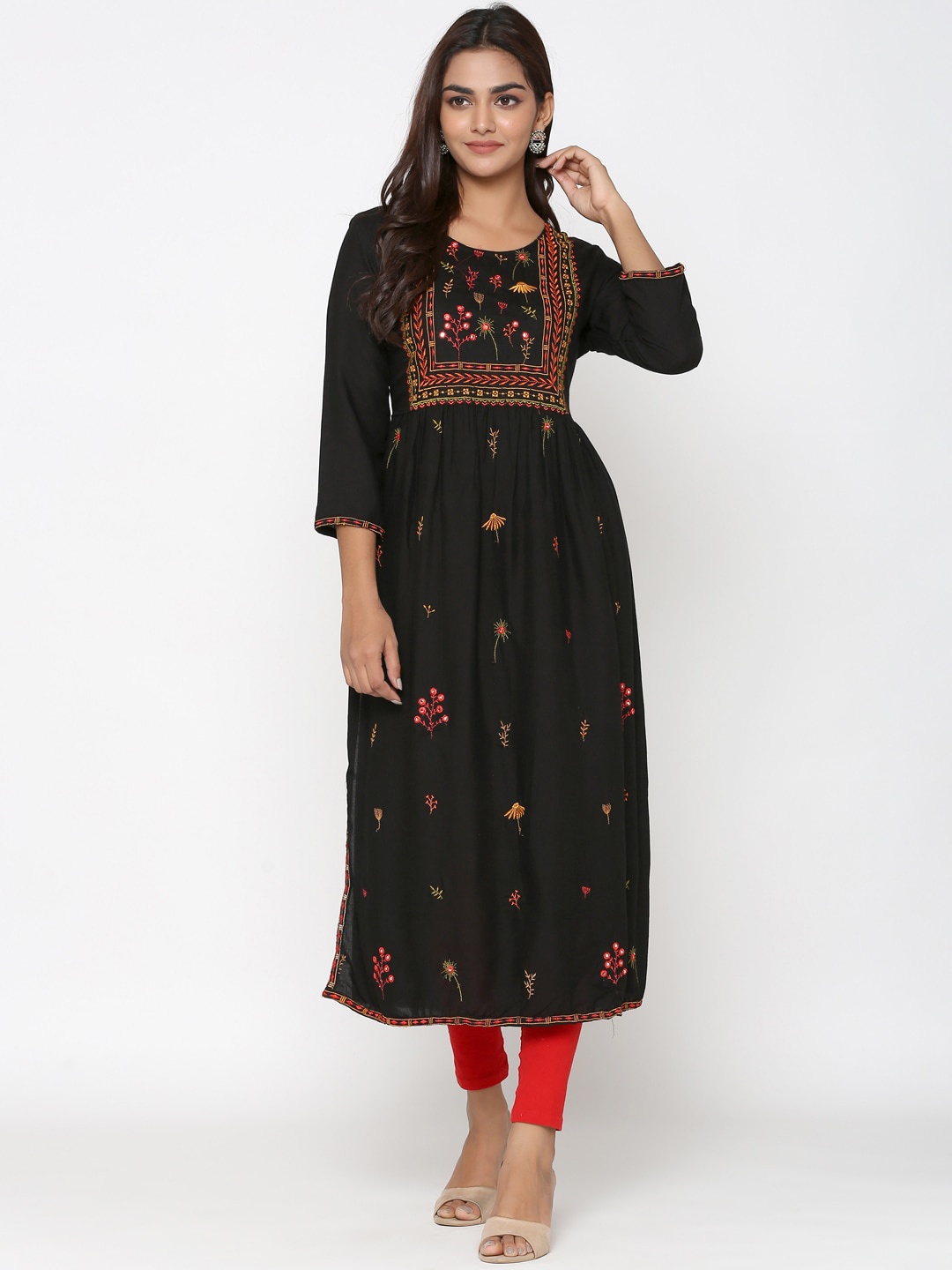 

UNISETS Women Black Ethnic Motifs Embroidered Thread Work Kurta