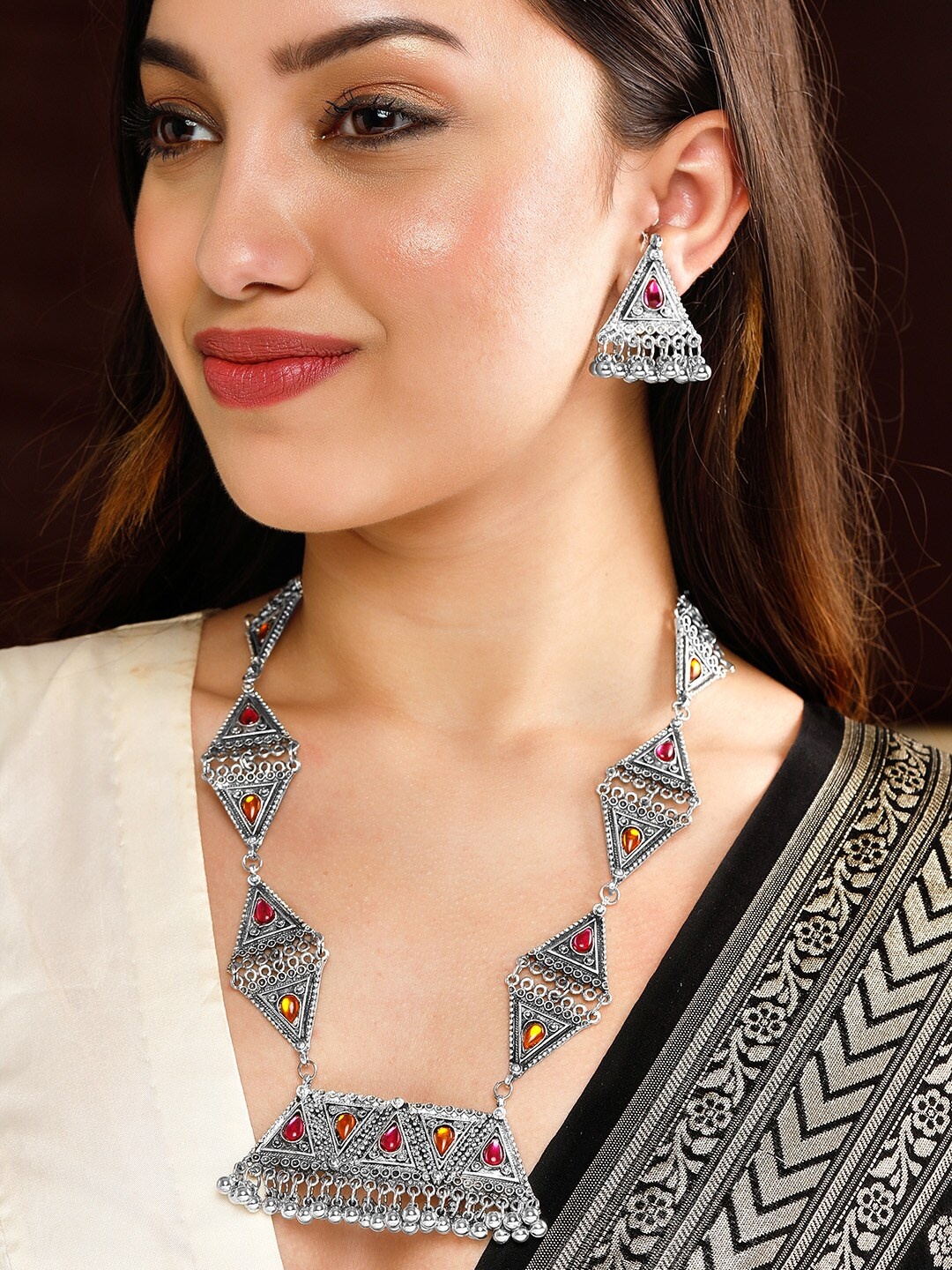 

Rubans Oxidised Silver-Plated Pink & Orange Stone Studded Jewellery set