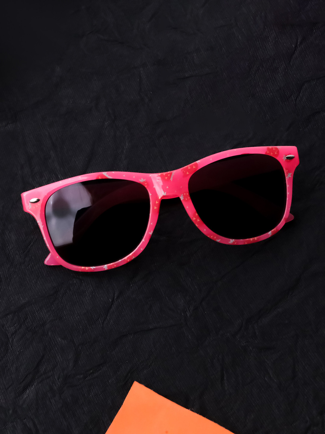 

Spiky Unisex Kids Black Lens & Pink Sunglasses UV Protected Lens Zstw_Prnt_Pnk-Pink