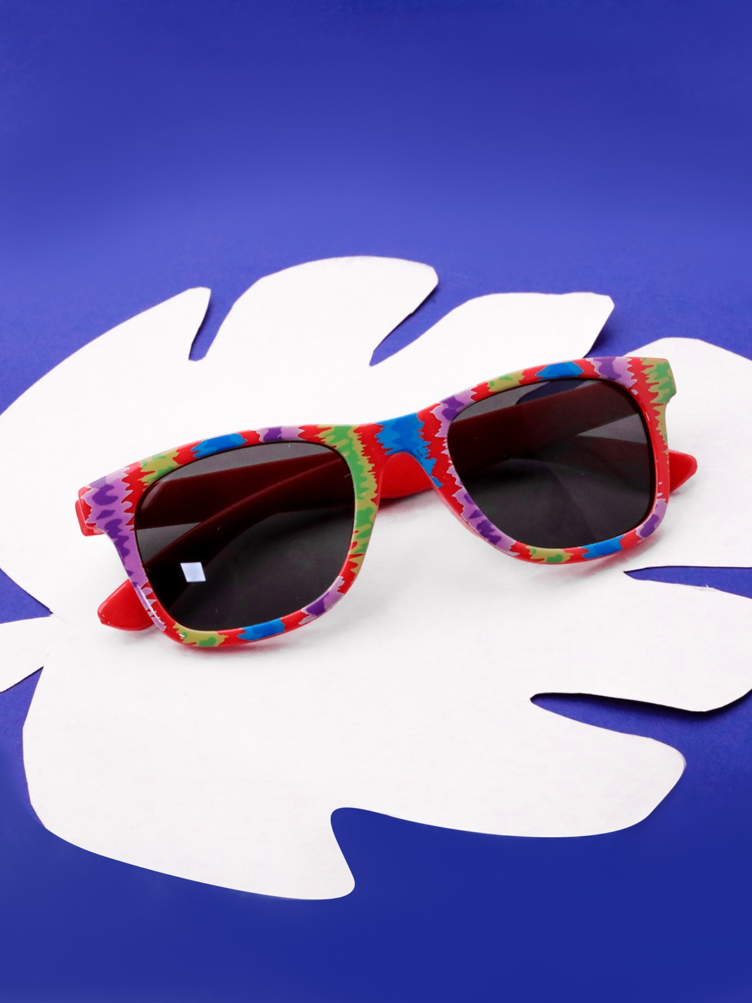 

Spiky Unisex Kids Black Lens & Red Wayfarer Sunglasses with UV Protected Lens