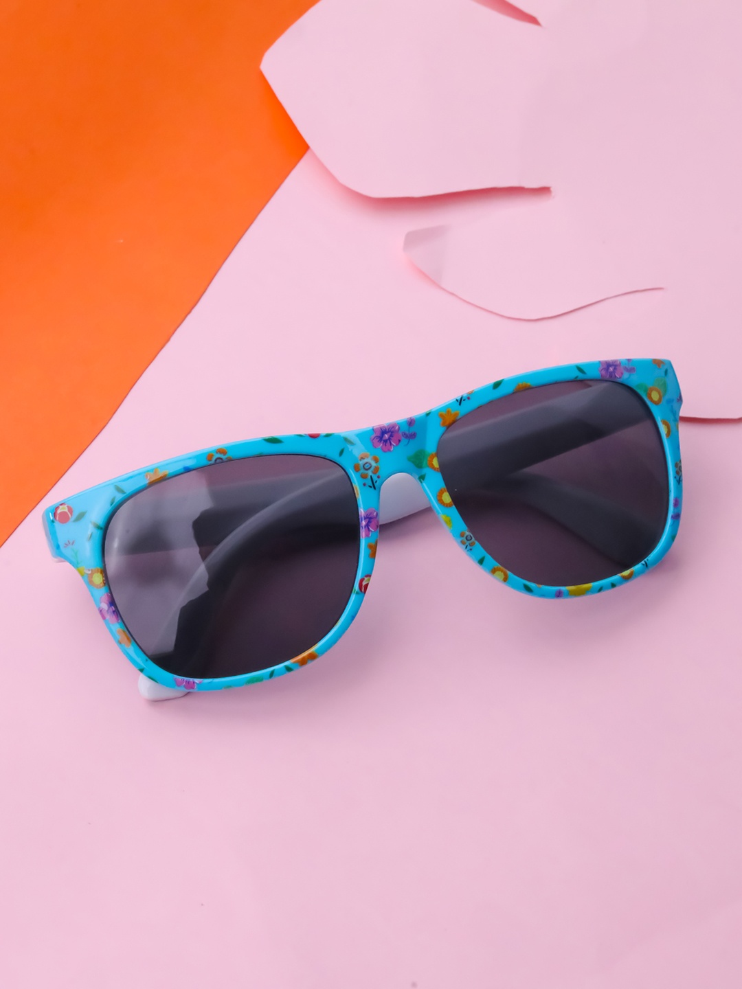 

Spiky Unisex Kids Blue UV Protected Wayfarer Sunglasses Zflr_Blue_Wht