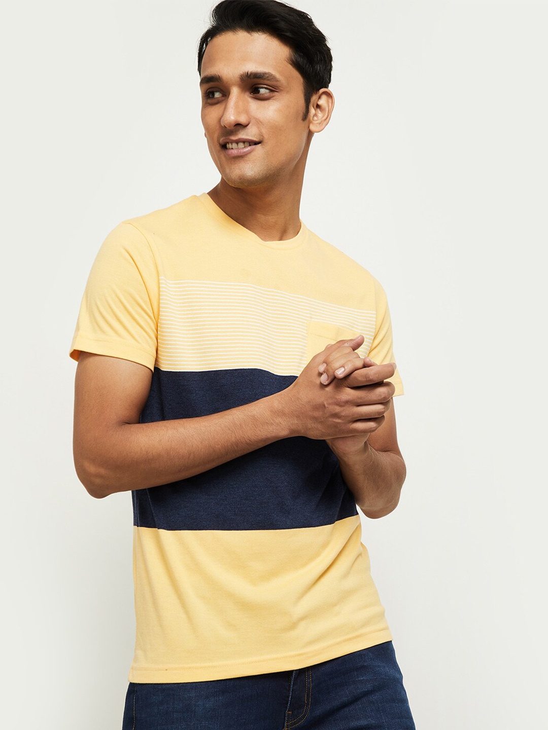 

max Men Yellow & Navy Blue Colourblocked T-shirt
