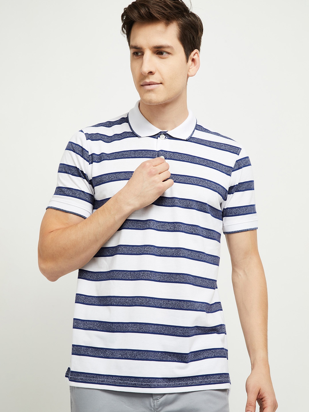 

max Men White & Blue Striped Polo Collar T-shirt