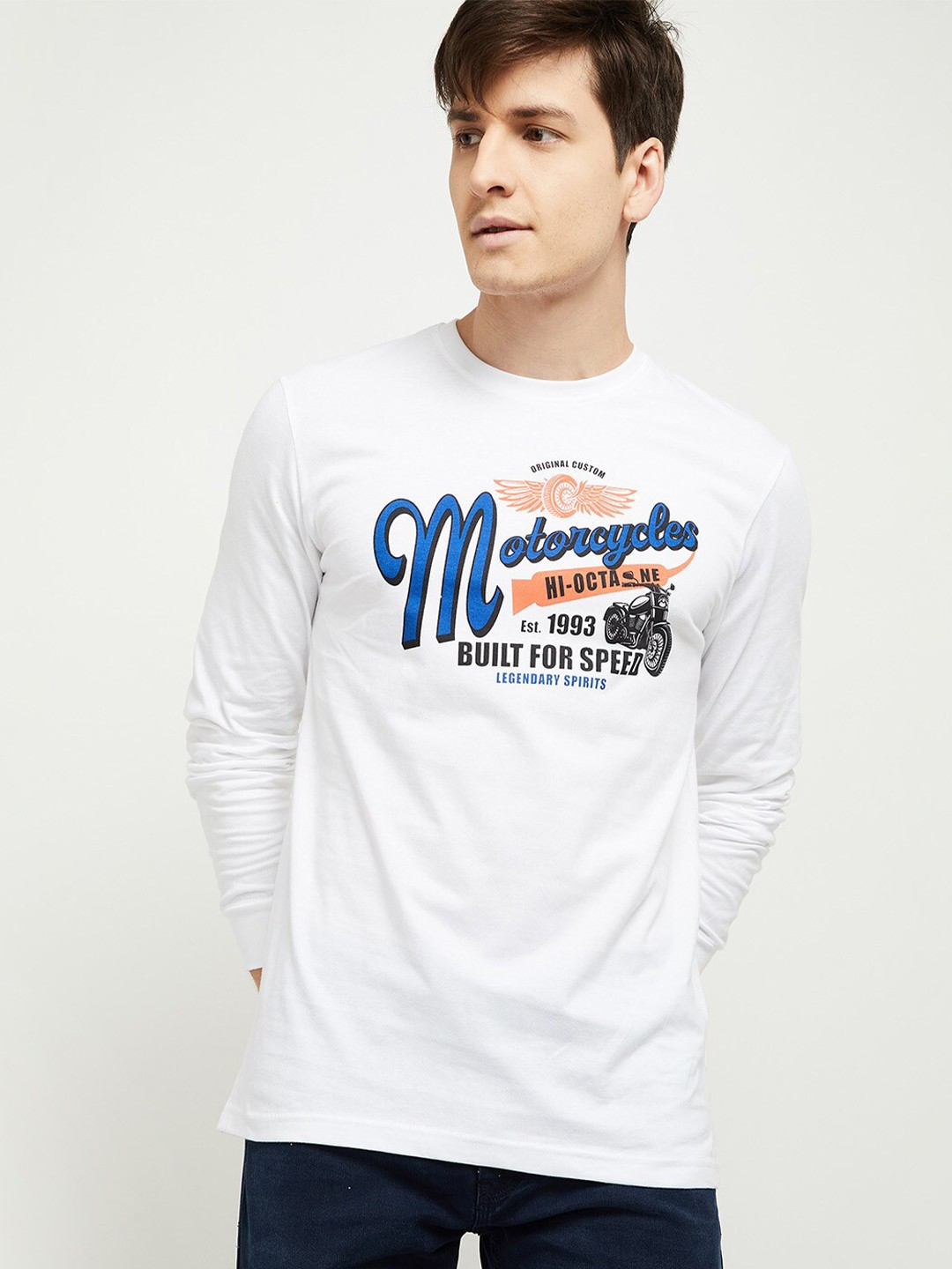 

max Men White Printed T-shirt
