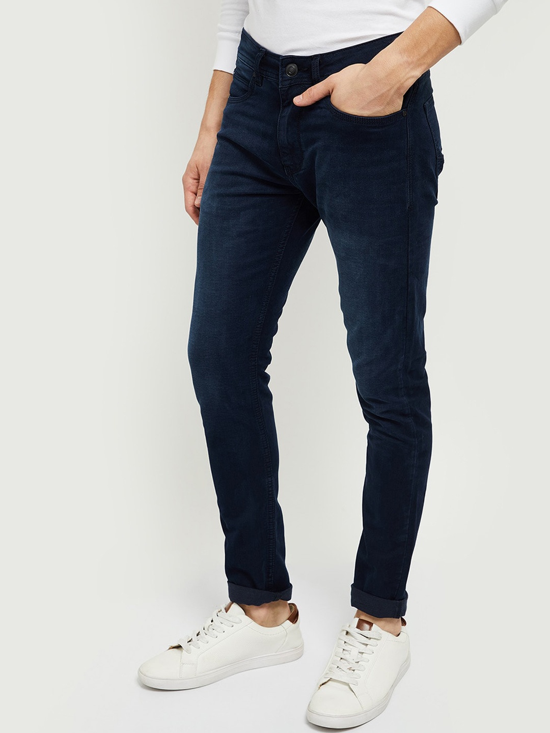 

max Men Charcoal Jeans