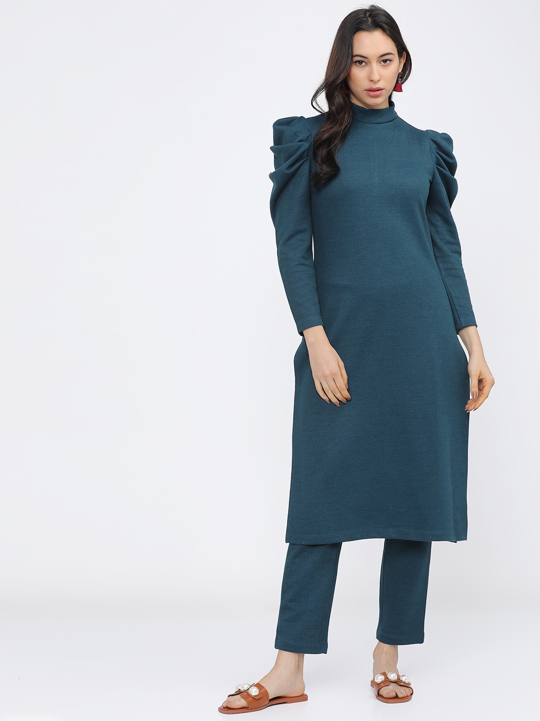 

Vishudh Women Teal Blue Regular Kurta with Trousers