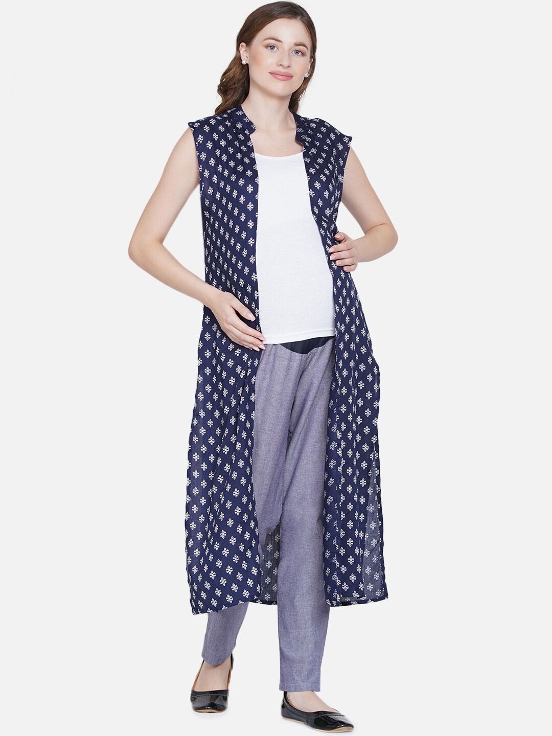 

Mine4Nine Women Blue & White Printed Maternity Shrug